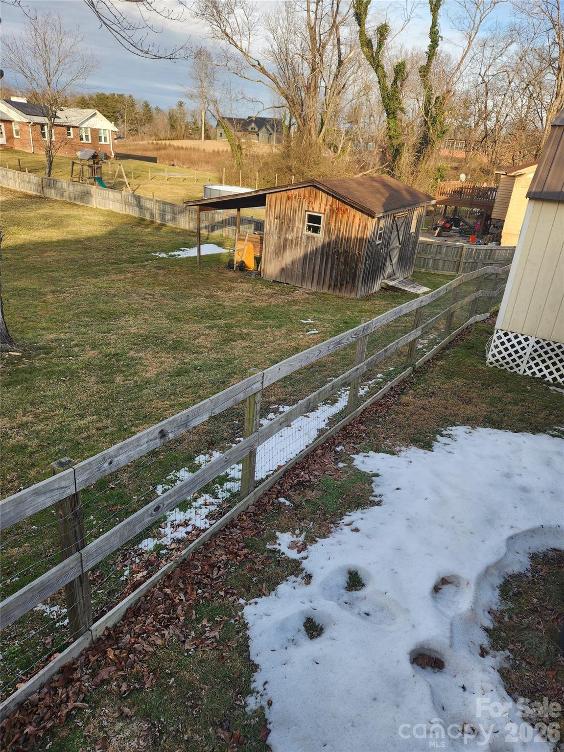 110 E Price Street — Hendersonville