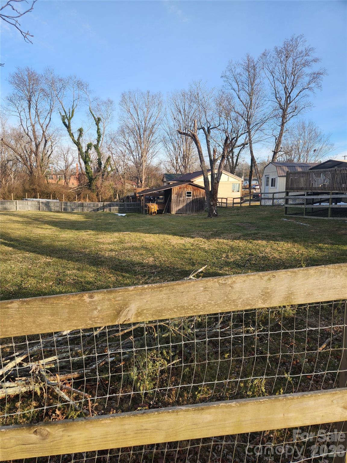 110 E Price Street — Hendersonville