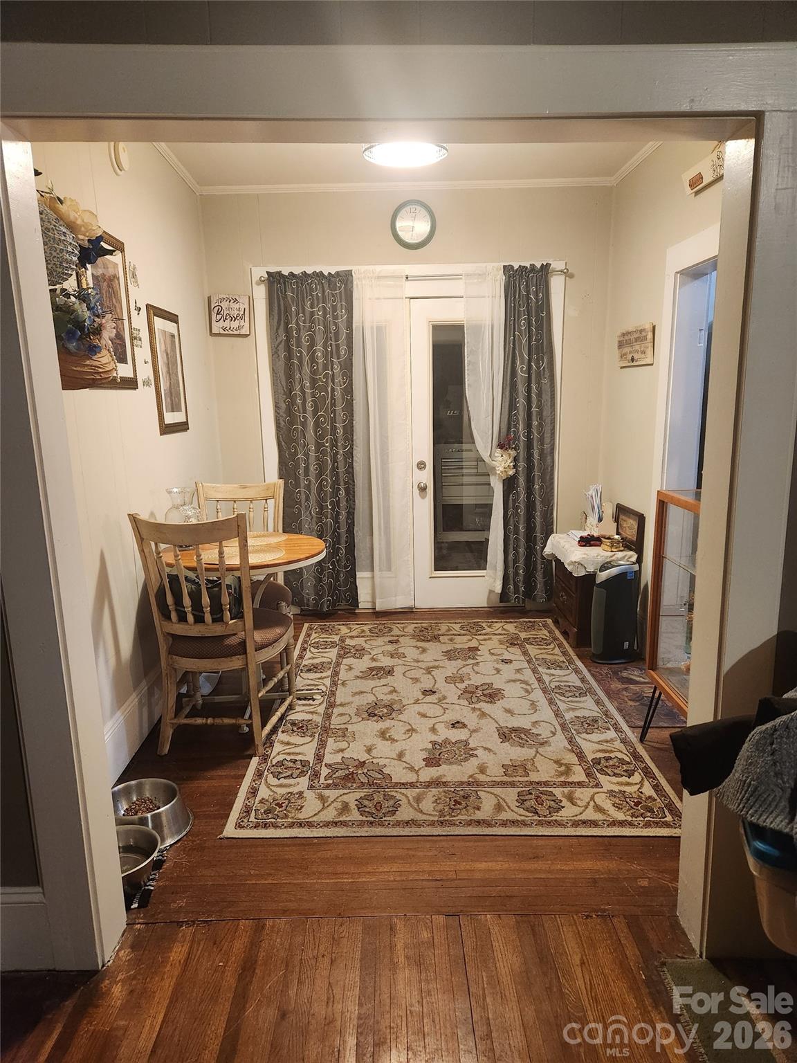 110 E Price Street — Hendersonville