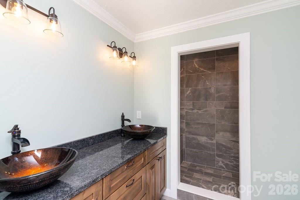 175 Trinity Drive — Sylva