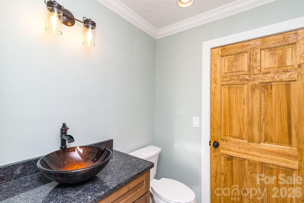 175 Trinity Drive — Sylva