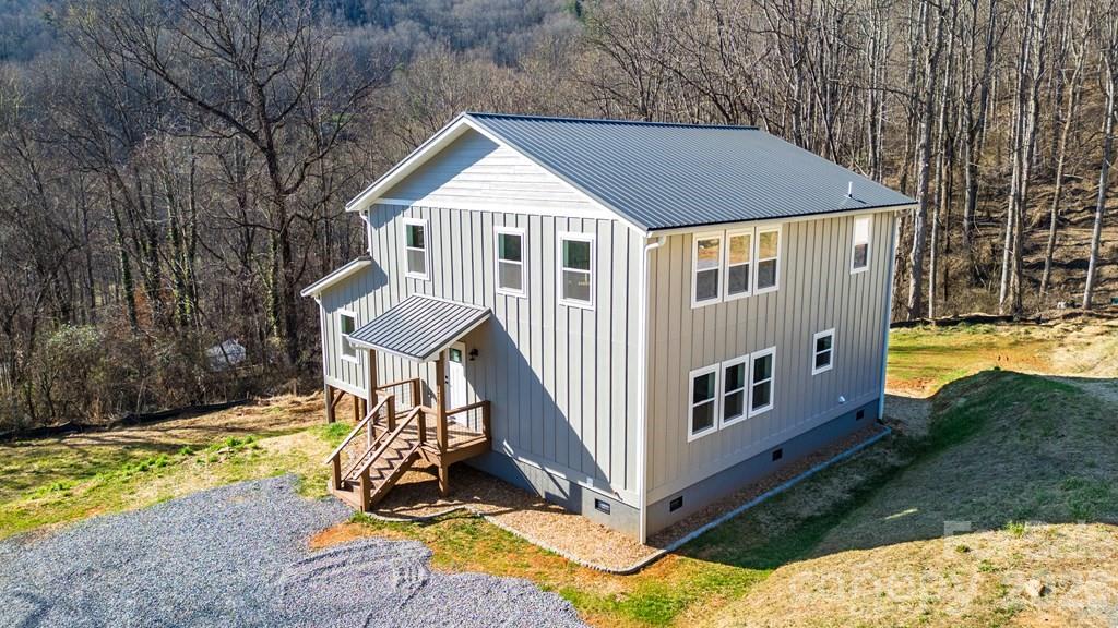 175 Trinity Drive — Sylva