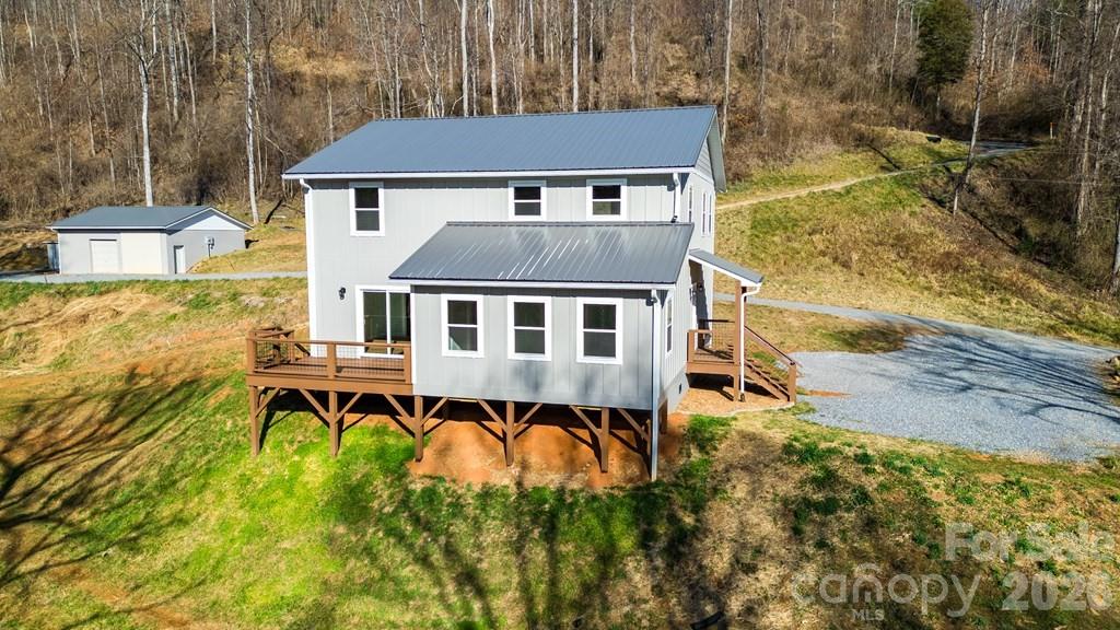 175 Trinity Drive — Sylva