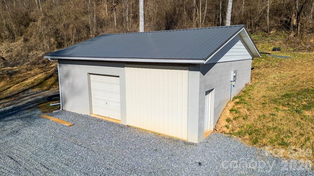 175 Trinity Drive — Sylva