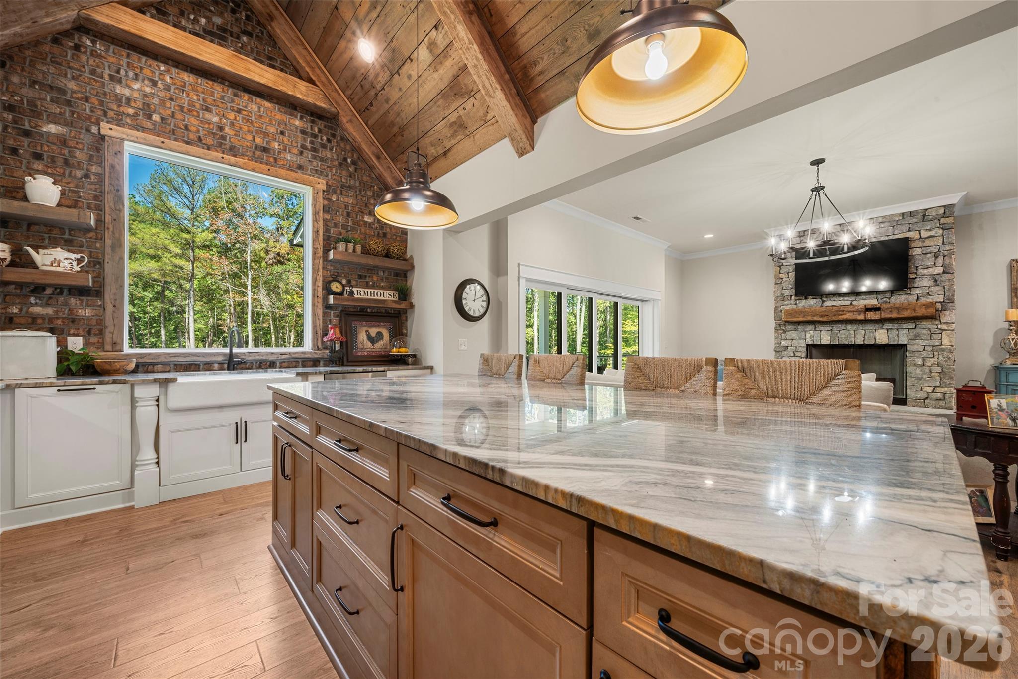 2592 Moon Creek Lane #22 — Clover