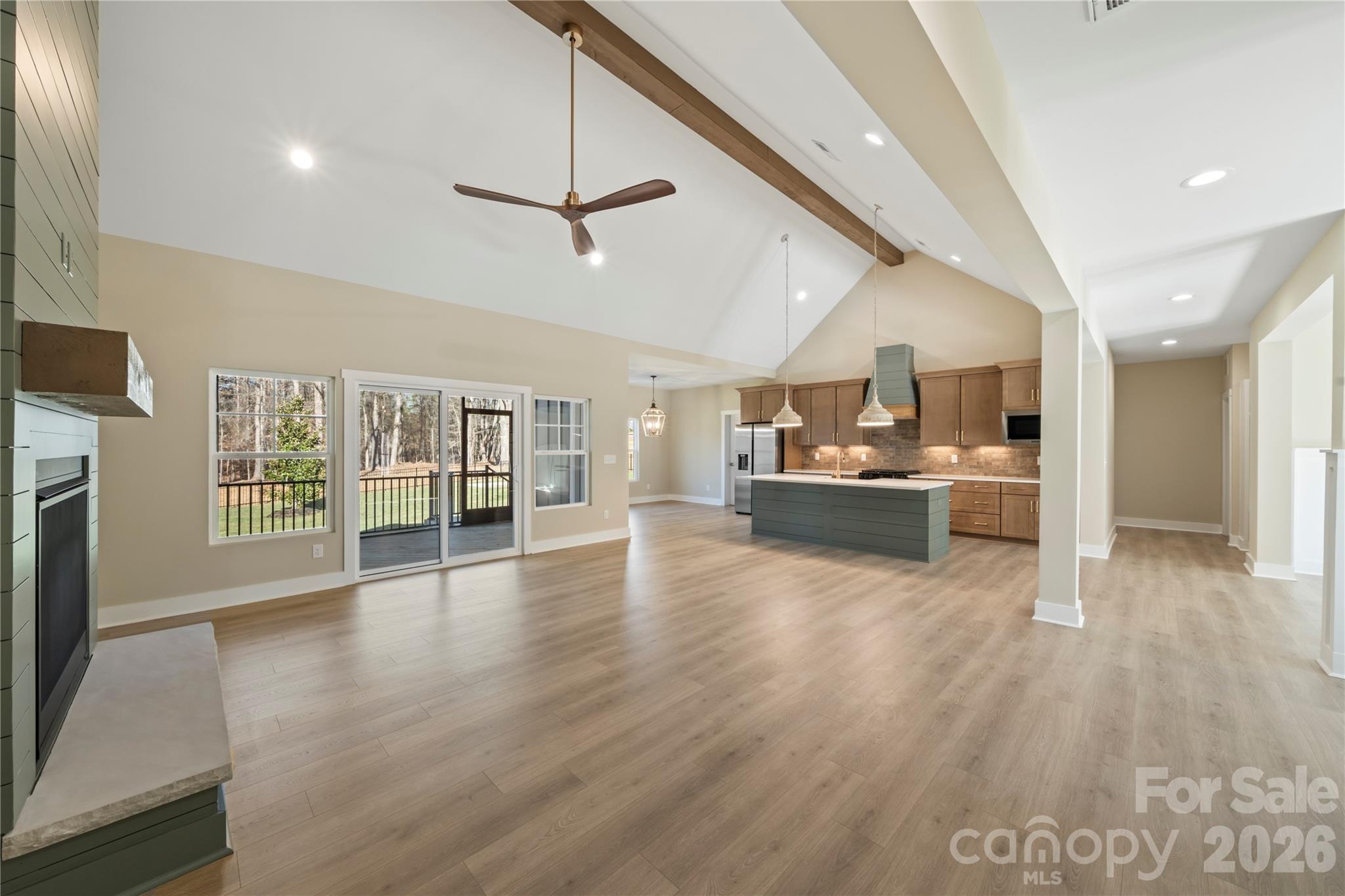 2592 Moon Creek Lane #22 — Clover