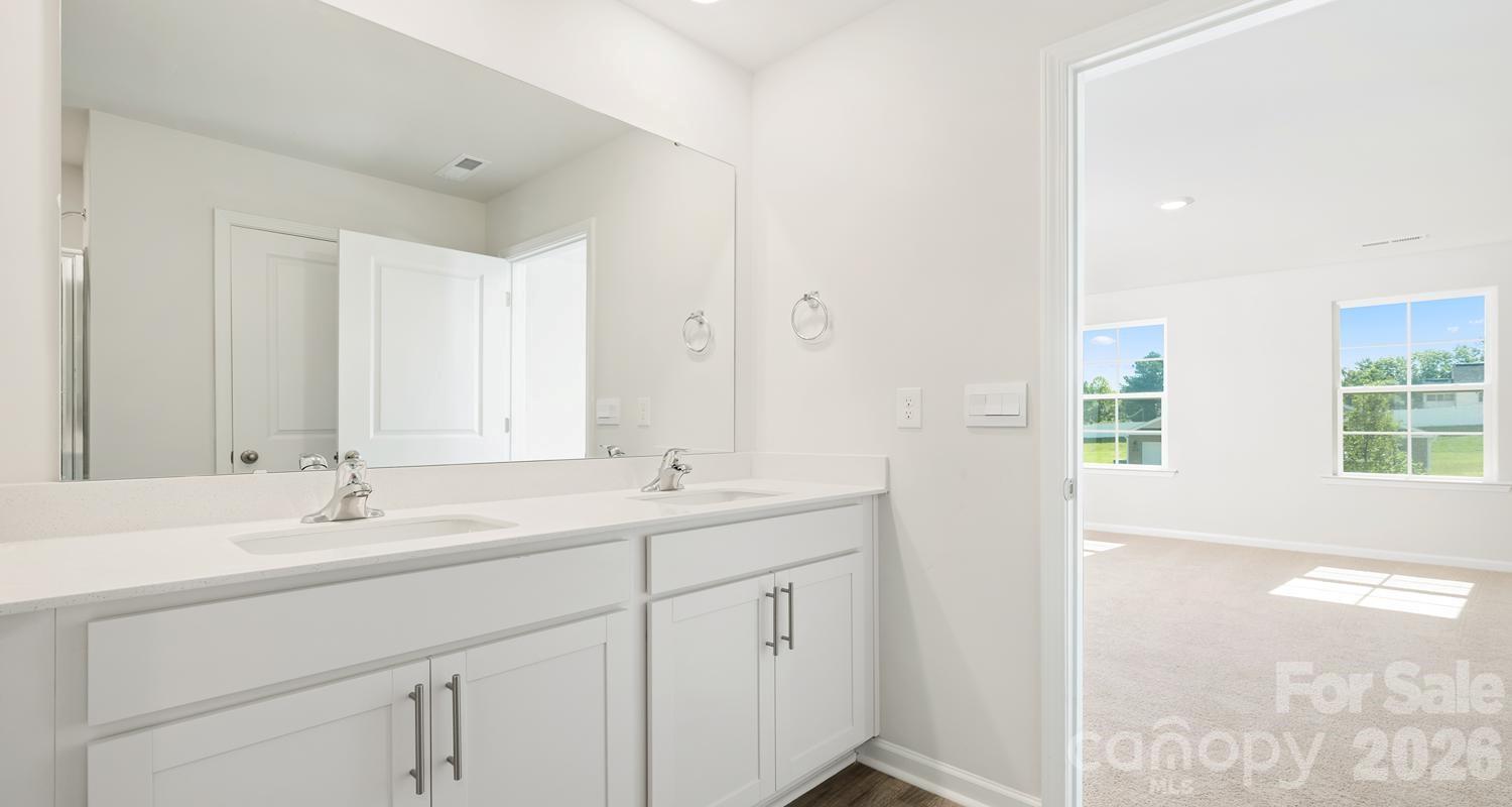 297 Lantanna Avenue #10 — Lexington