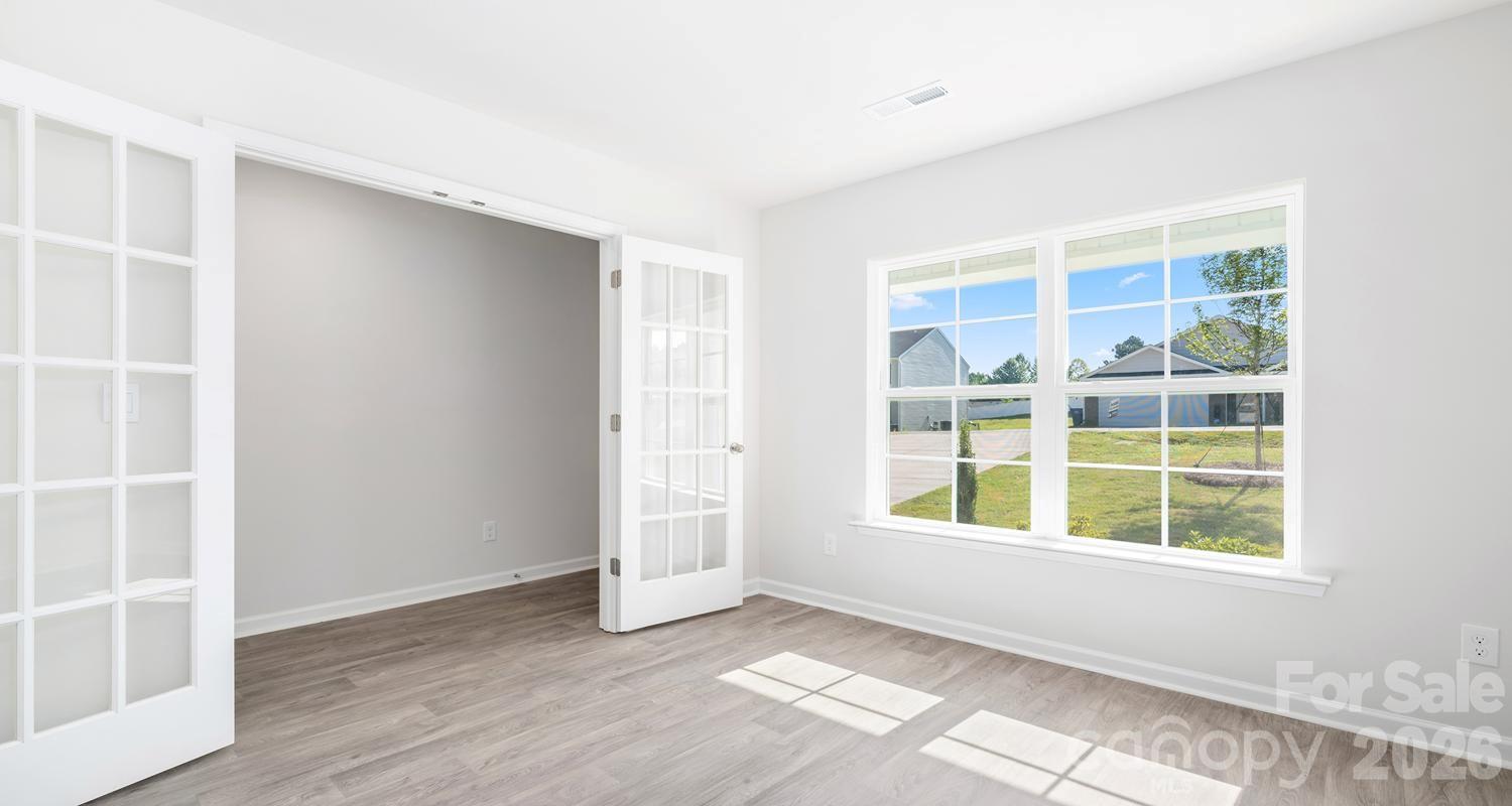 297 Lantanna Avenue #10 — Lexington