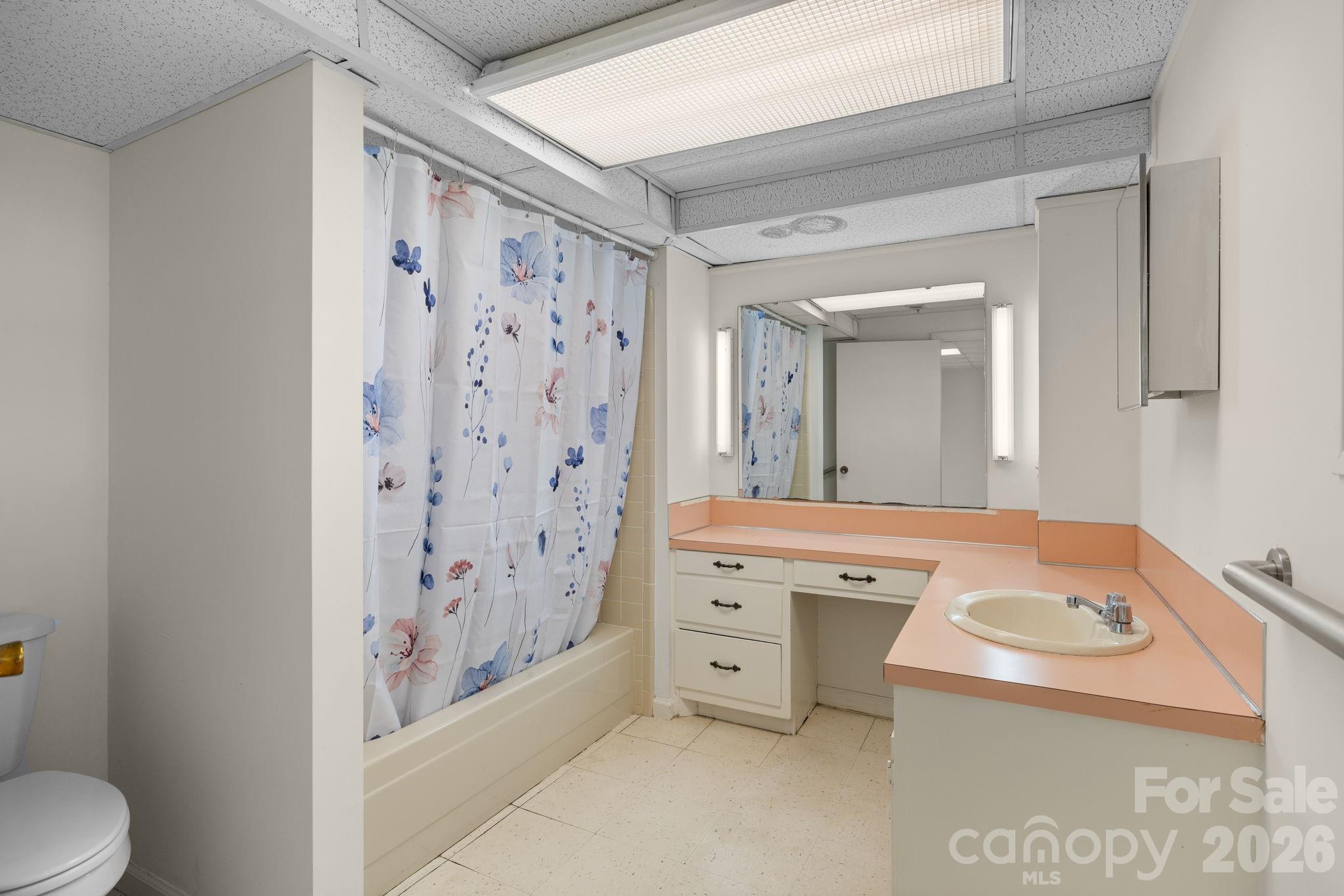 3039 Longwood Drive — Shelby