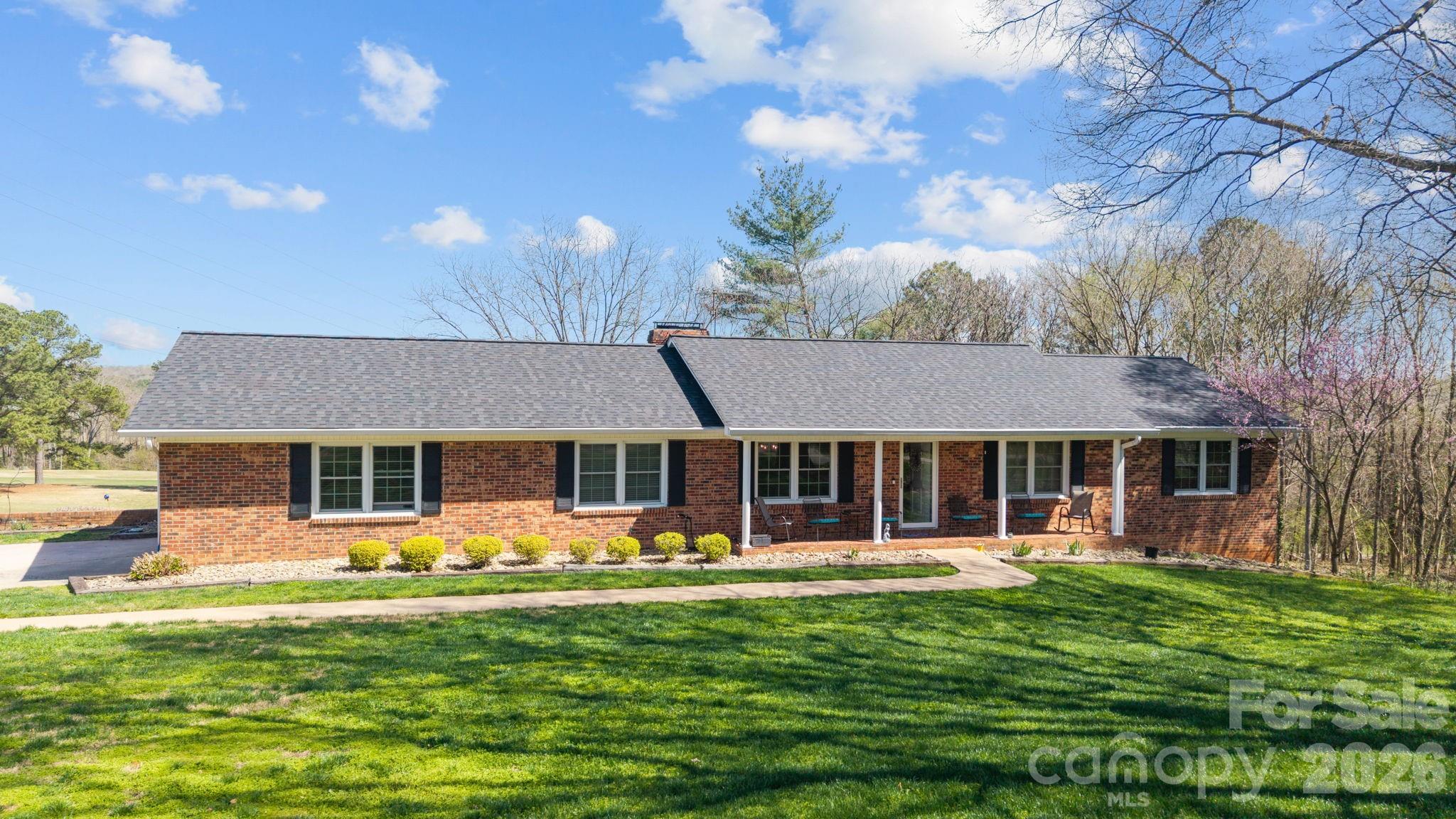 3039 Longwood Drive — Shelby