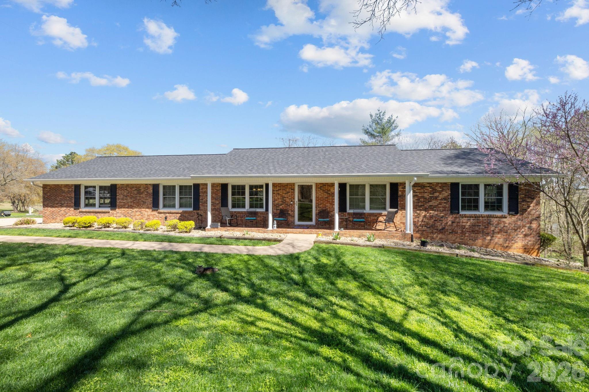 3039 Longwood Drive — Shelby