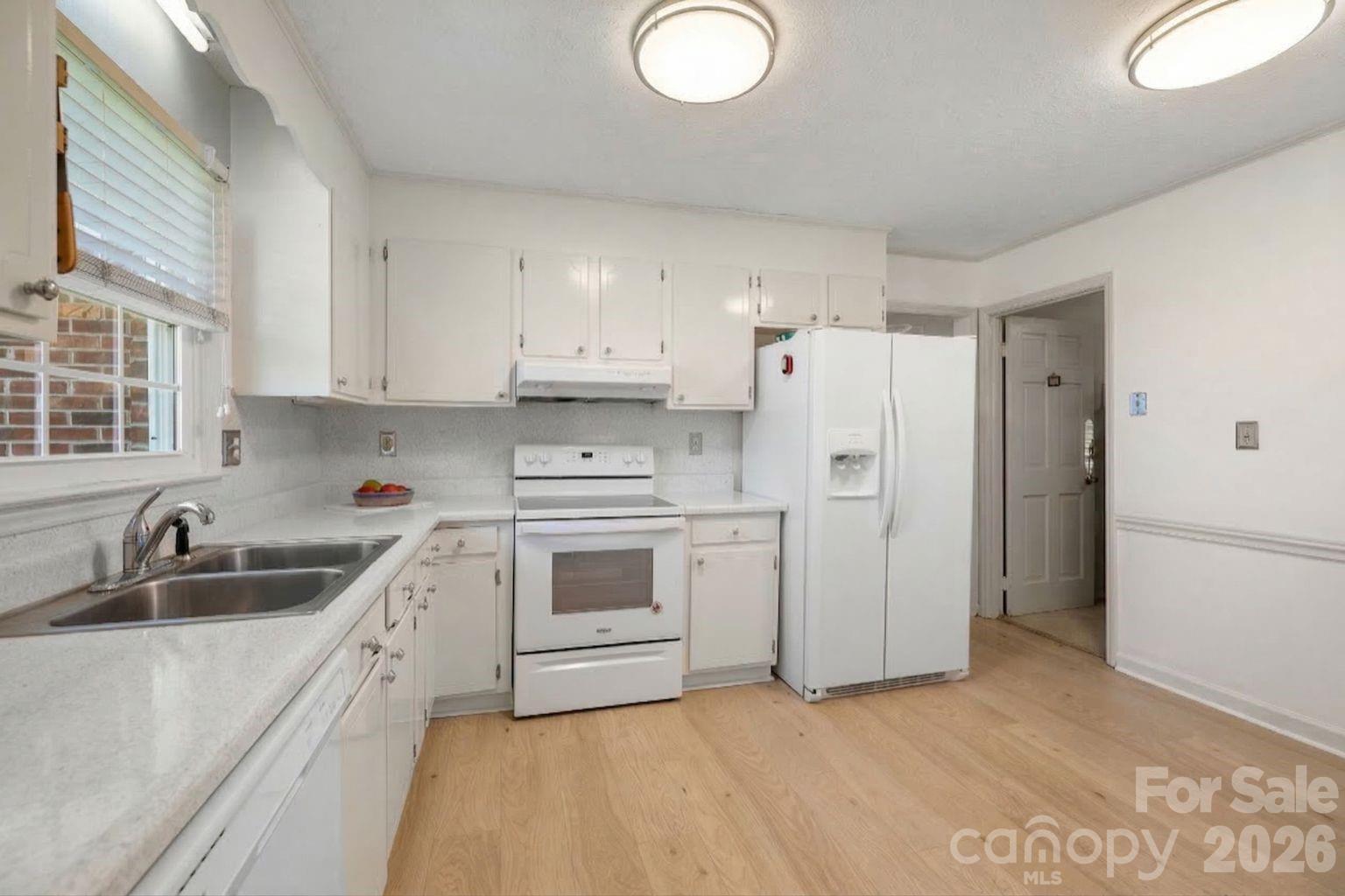 3039 Longwood Drive — Shelby