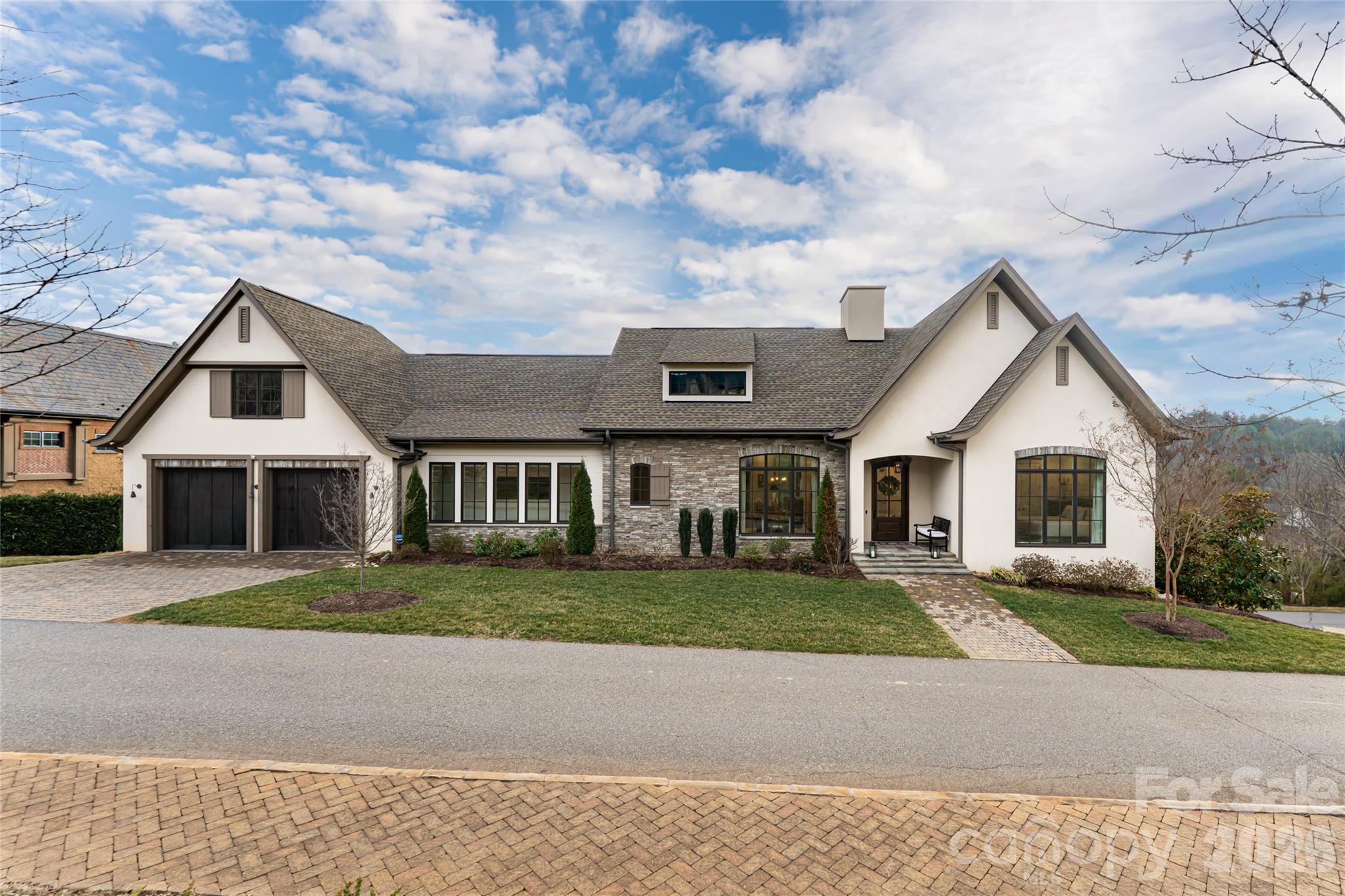22 Snap Dragon Court — Asheville