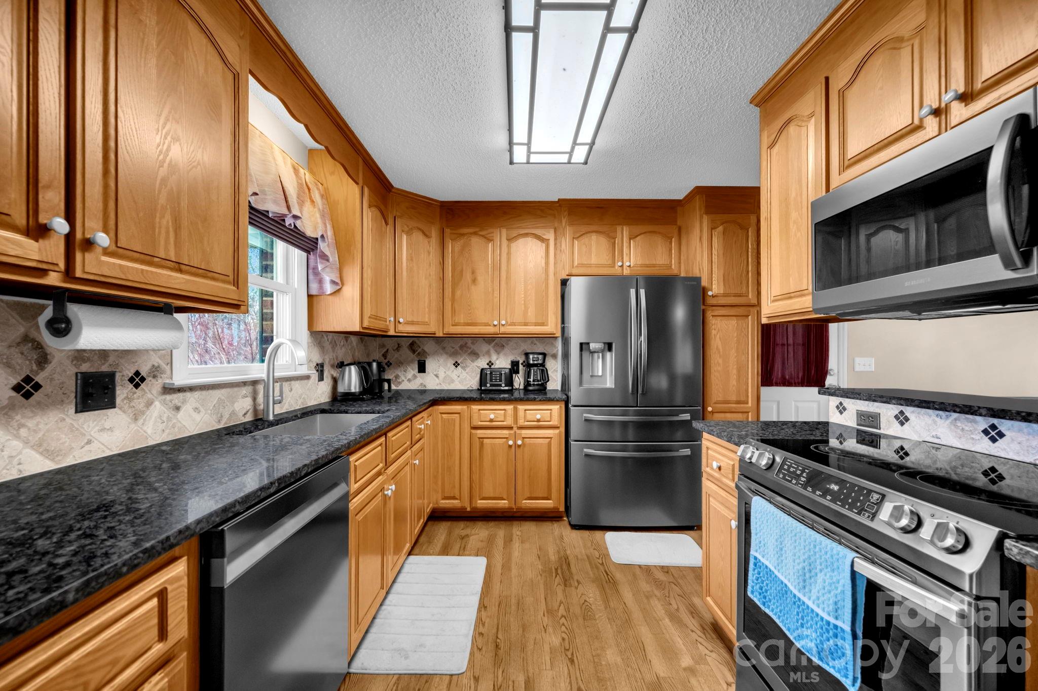 7812 Hwy 742 Highway — Marshville