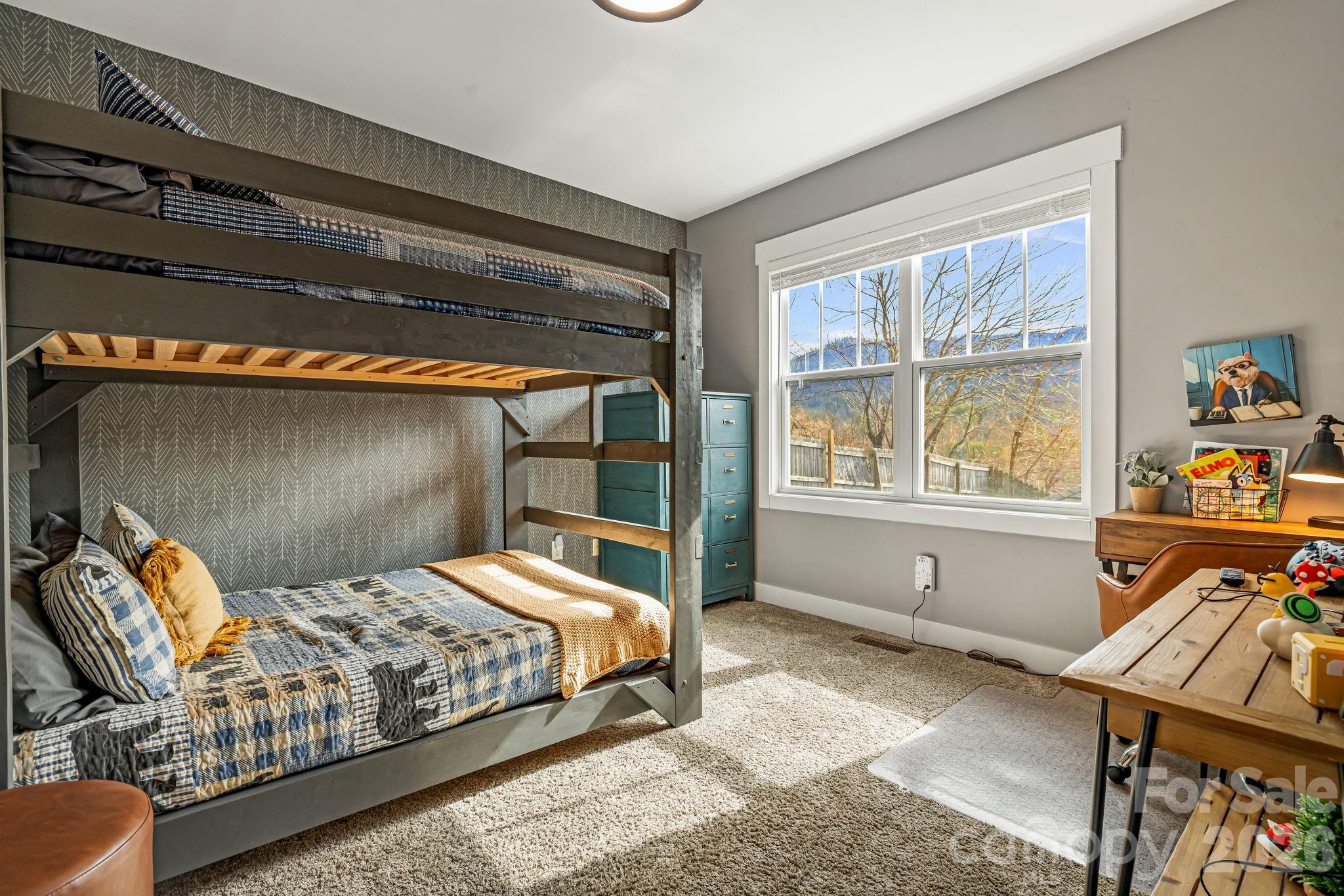 17 Byrdcliffe Lane — Asheville