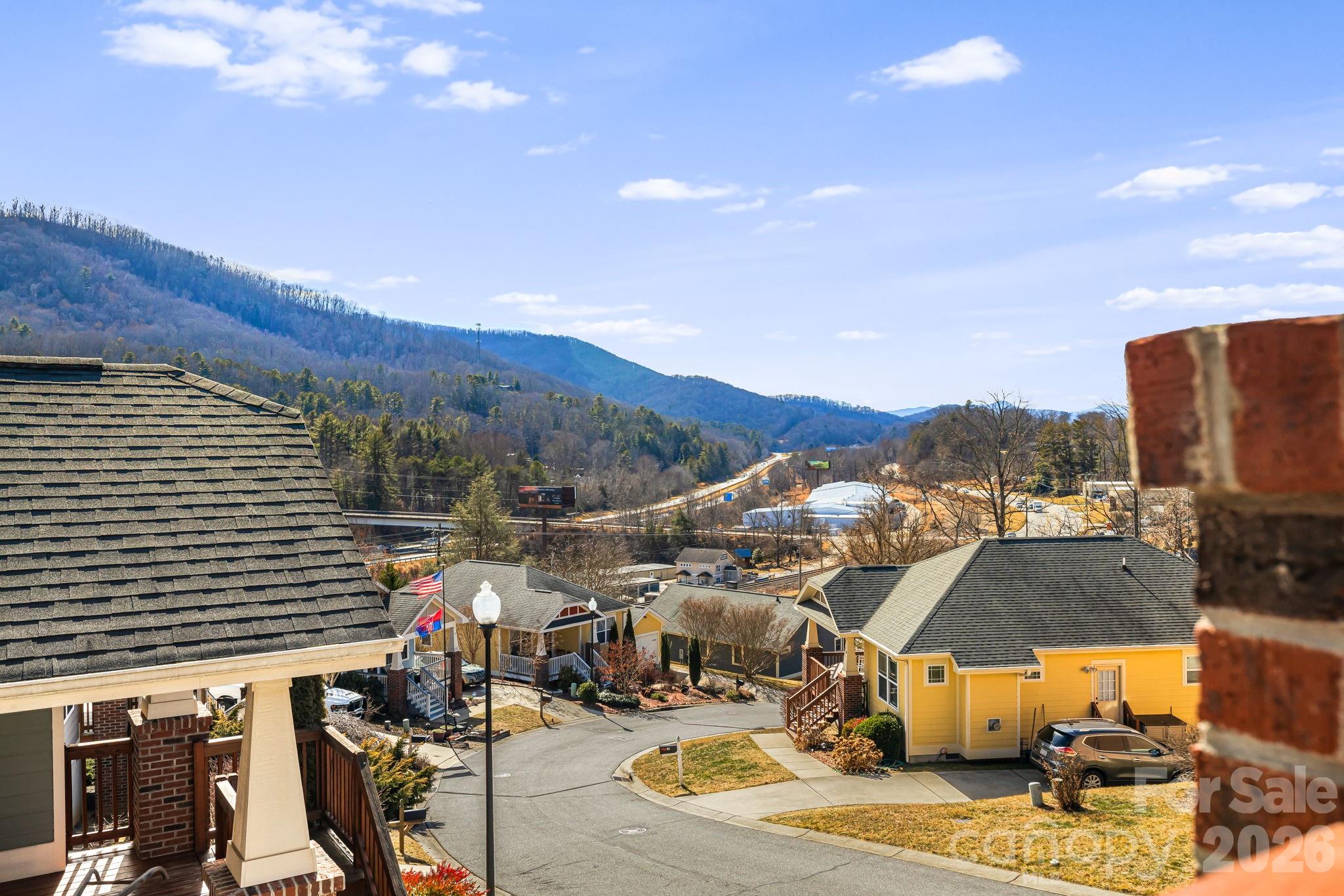 17 Byrdcliffe Lane — Asheville