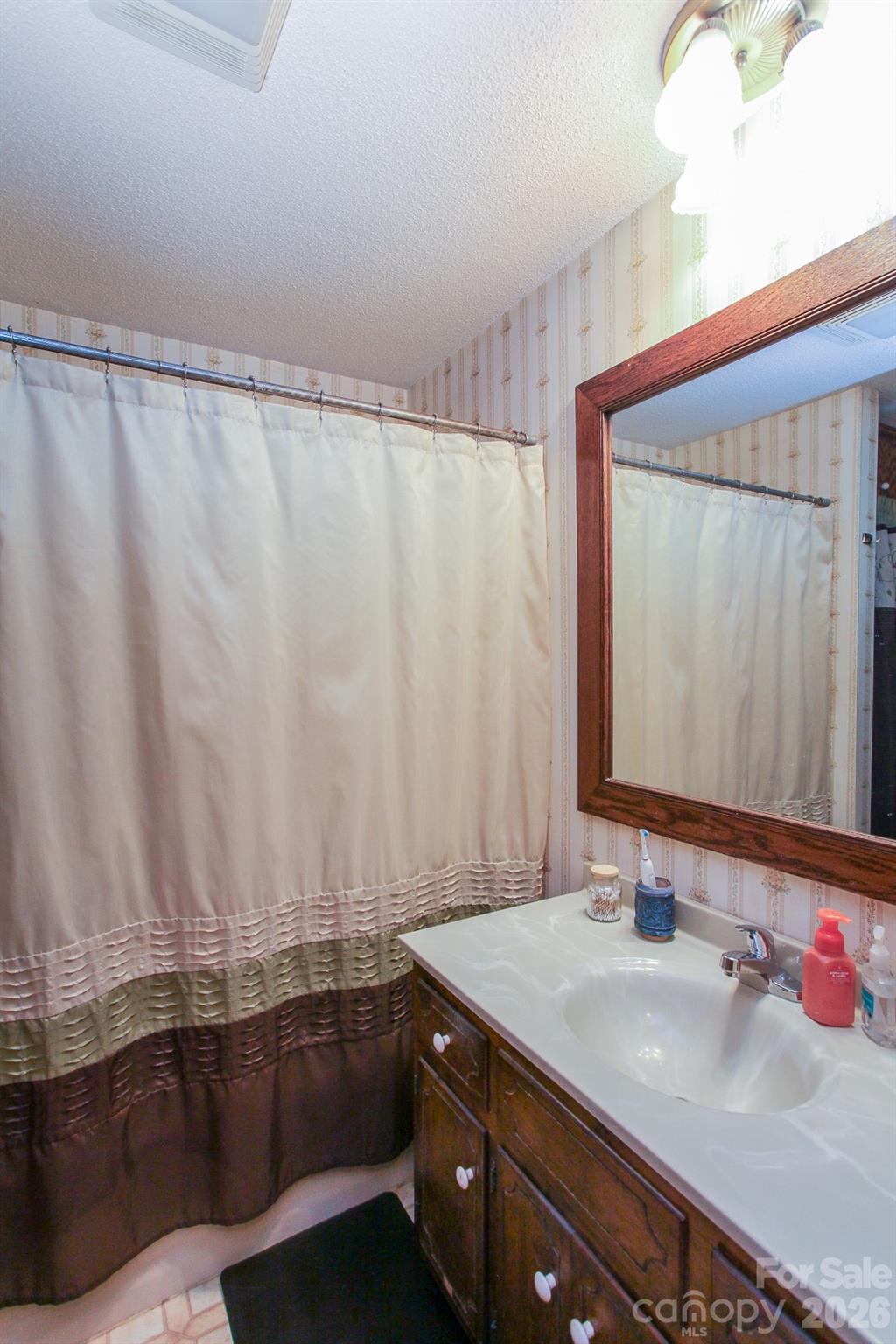 146 W Stecoah Heights — Robbinsville