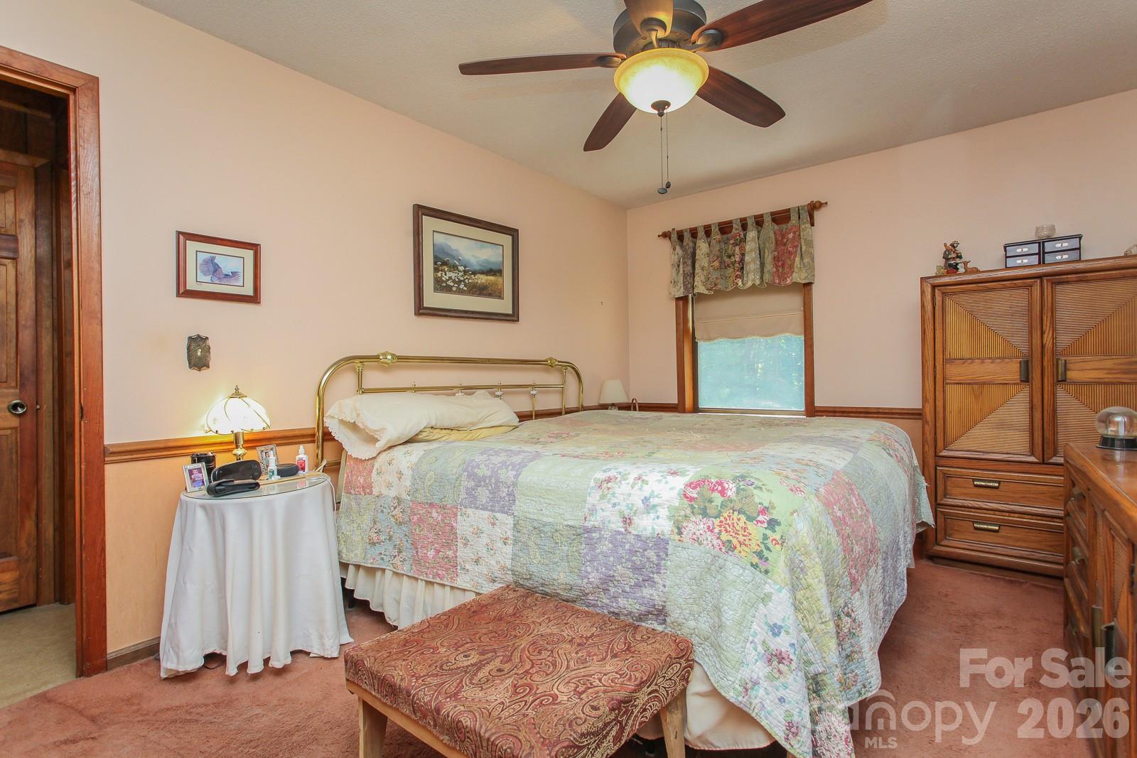 146 W Stecoah Heights — Robbinsville
