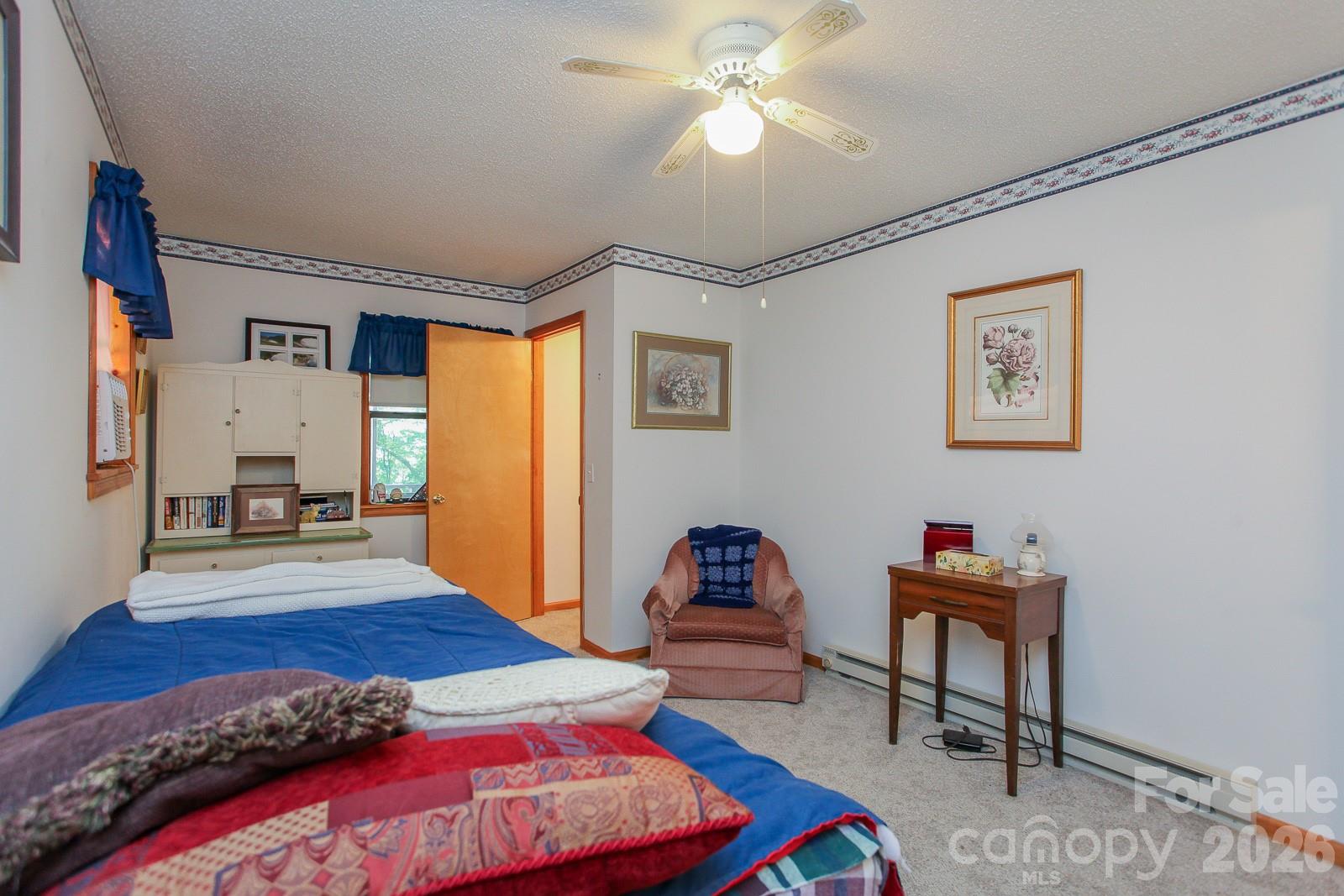 146 W Stecoah Heights — Robbinsville