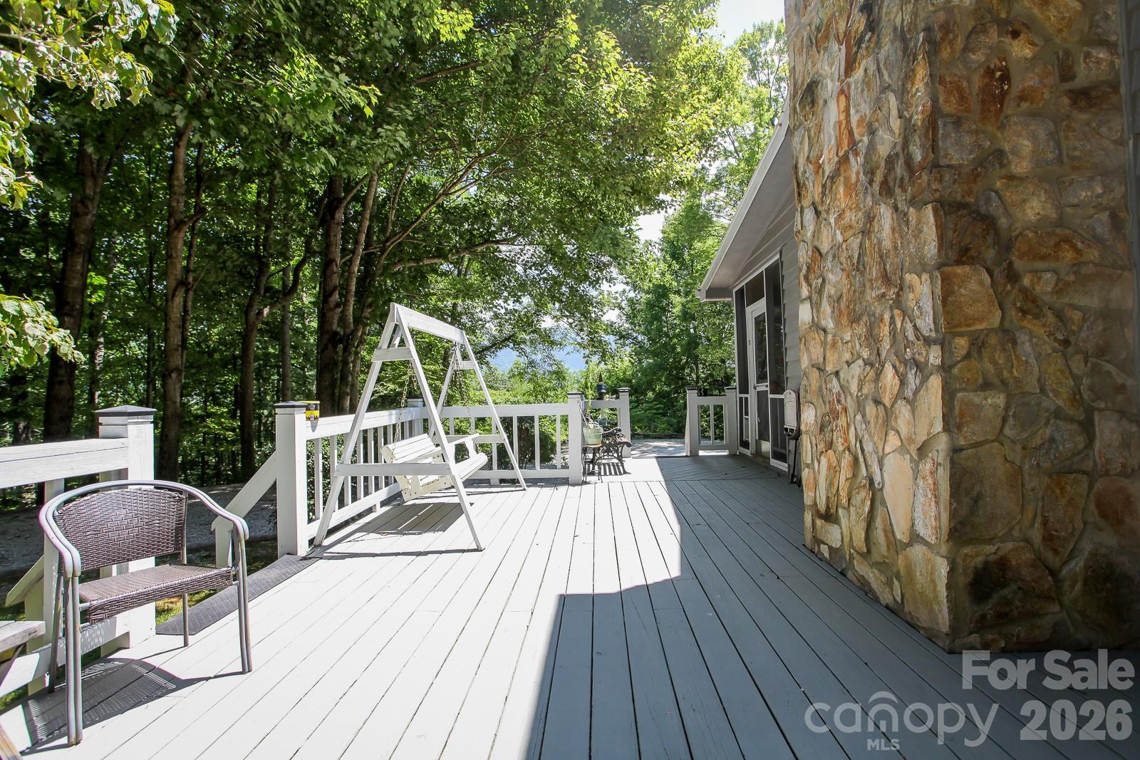 146 W Stecoah Heights — Robbinsville