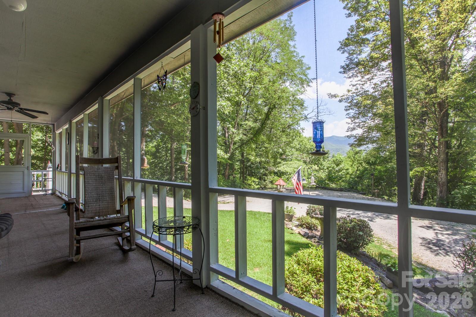 146 W Stecoah Heights — Robbinsville