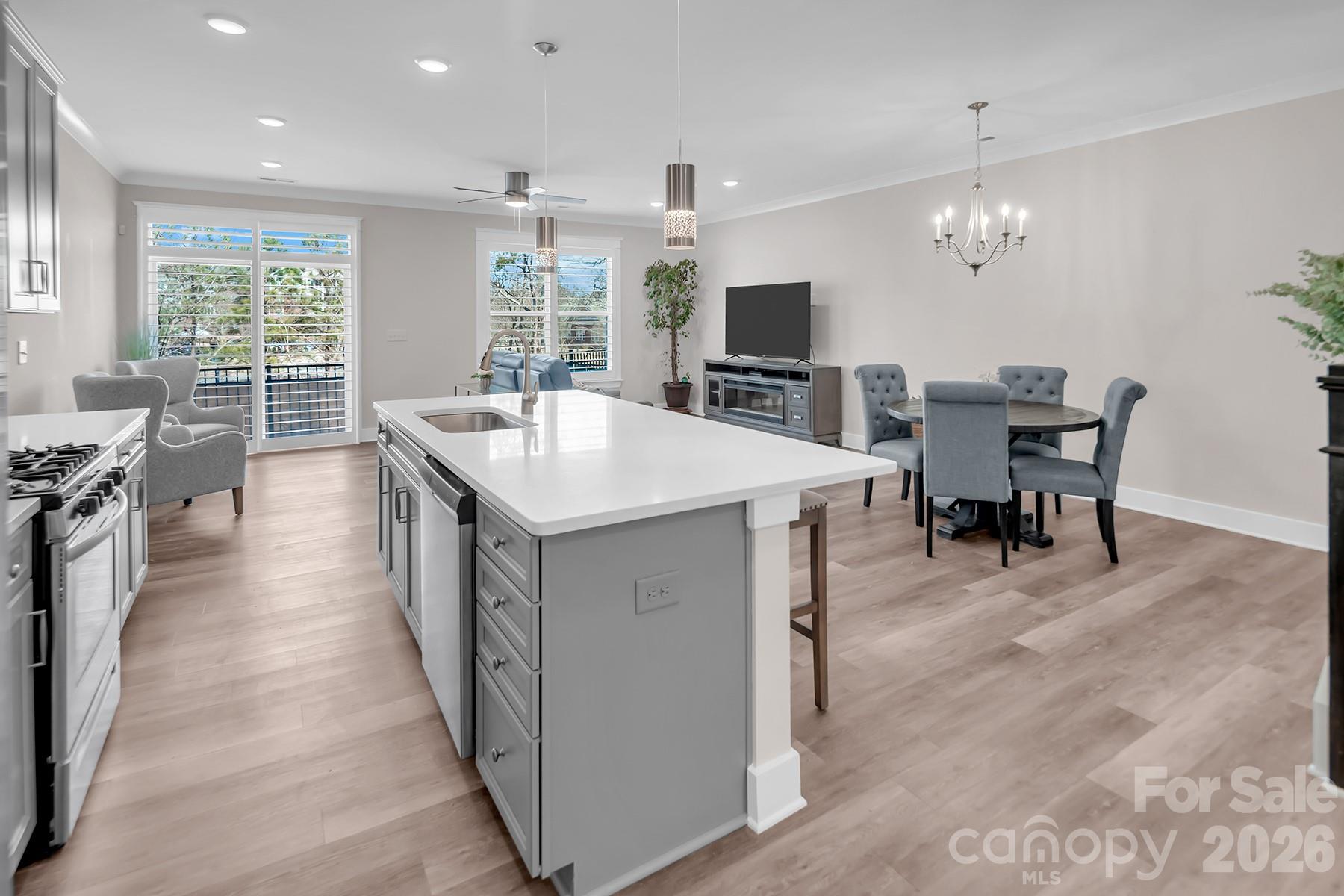 2206 Bexar Trail — Matthews