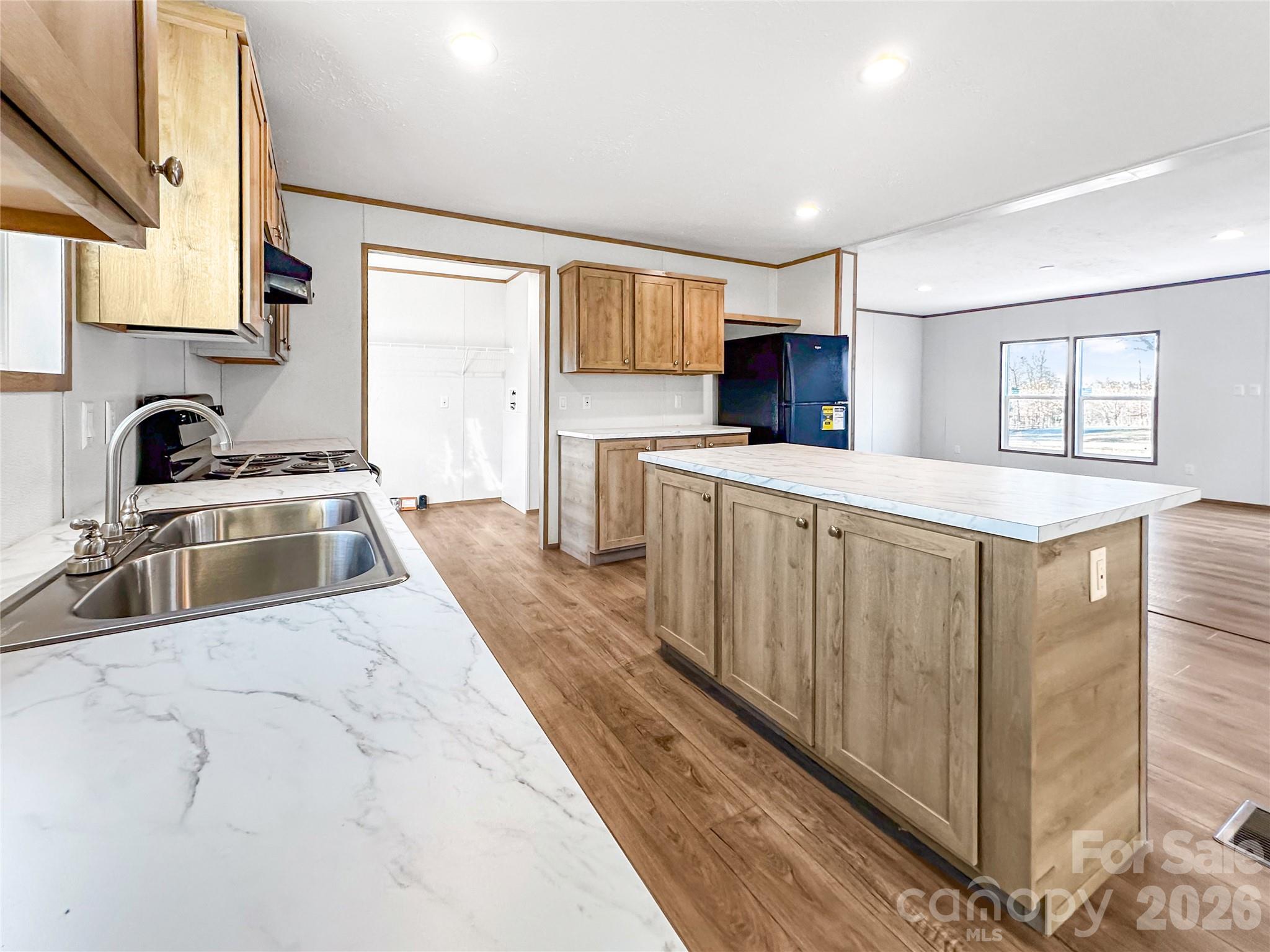 3925 Taylorsville Highway — Statesville