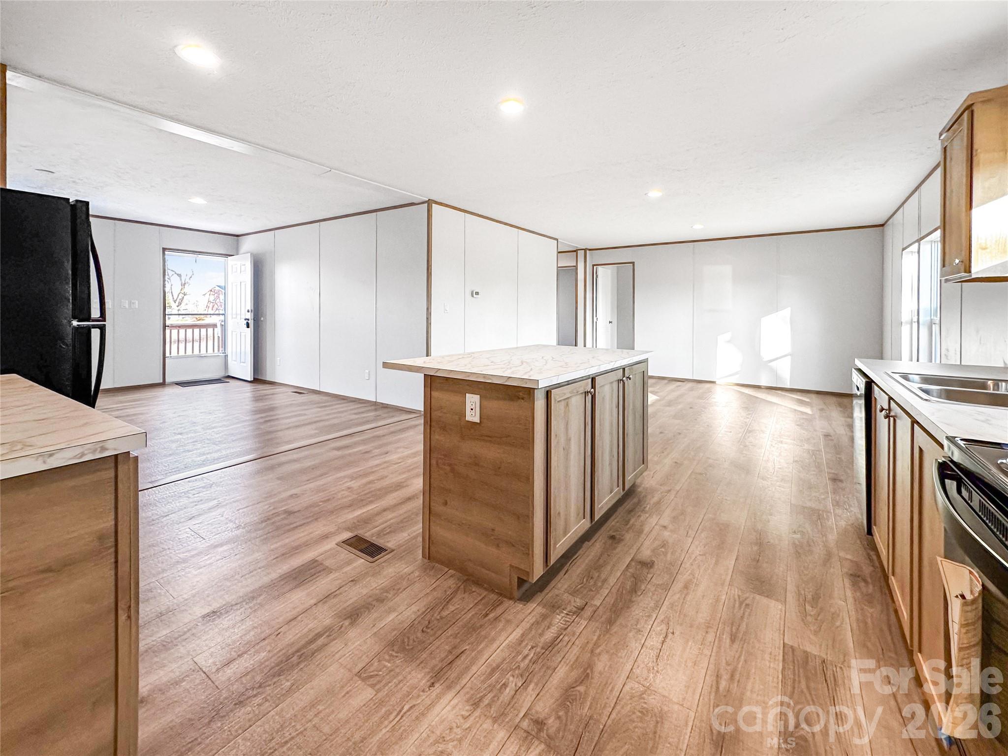 3925 Taylorsville Highway — Statesville