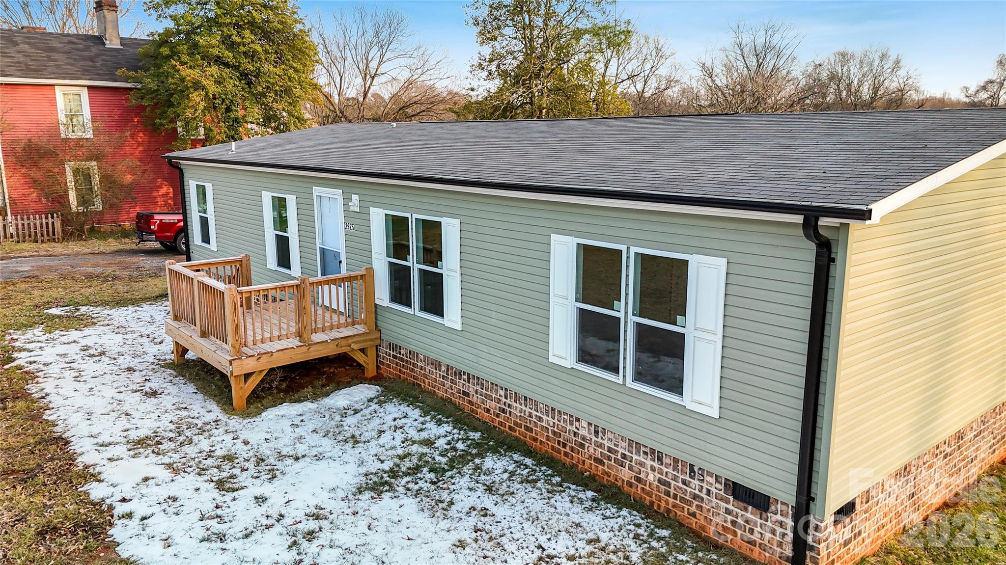 3925 Taylorsville Highway — Statesville