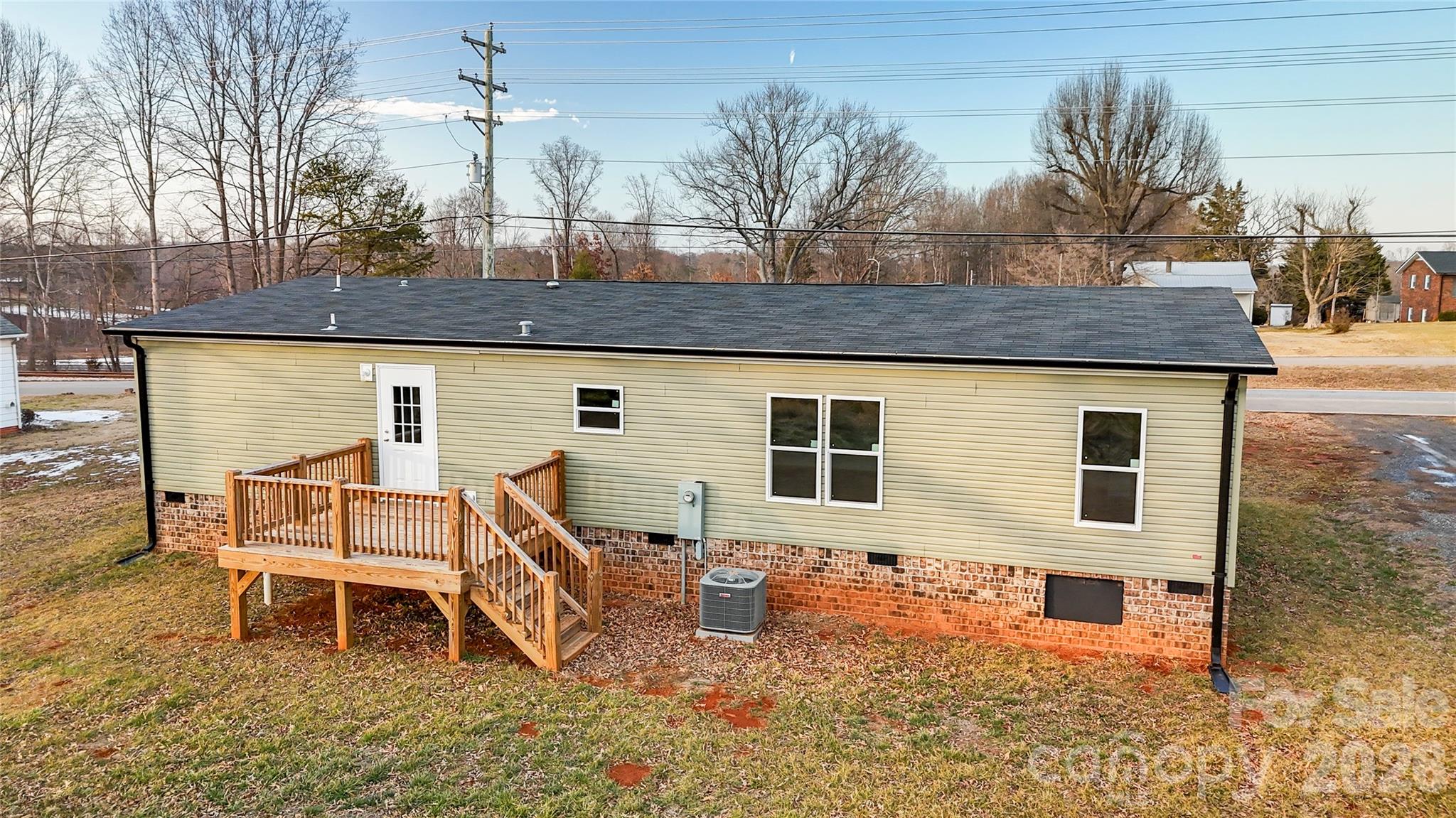 3925 Taylorsville Highway — Statesville
