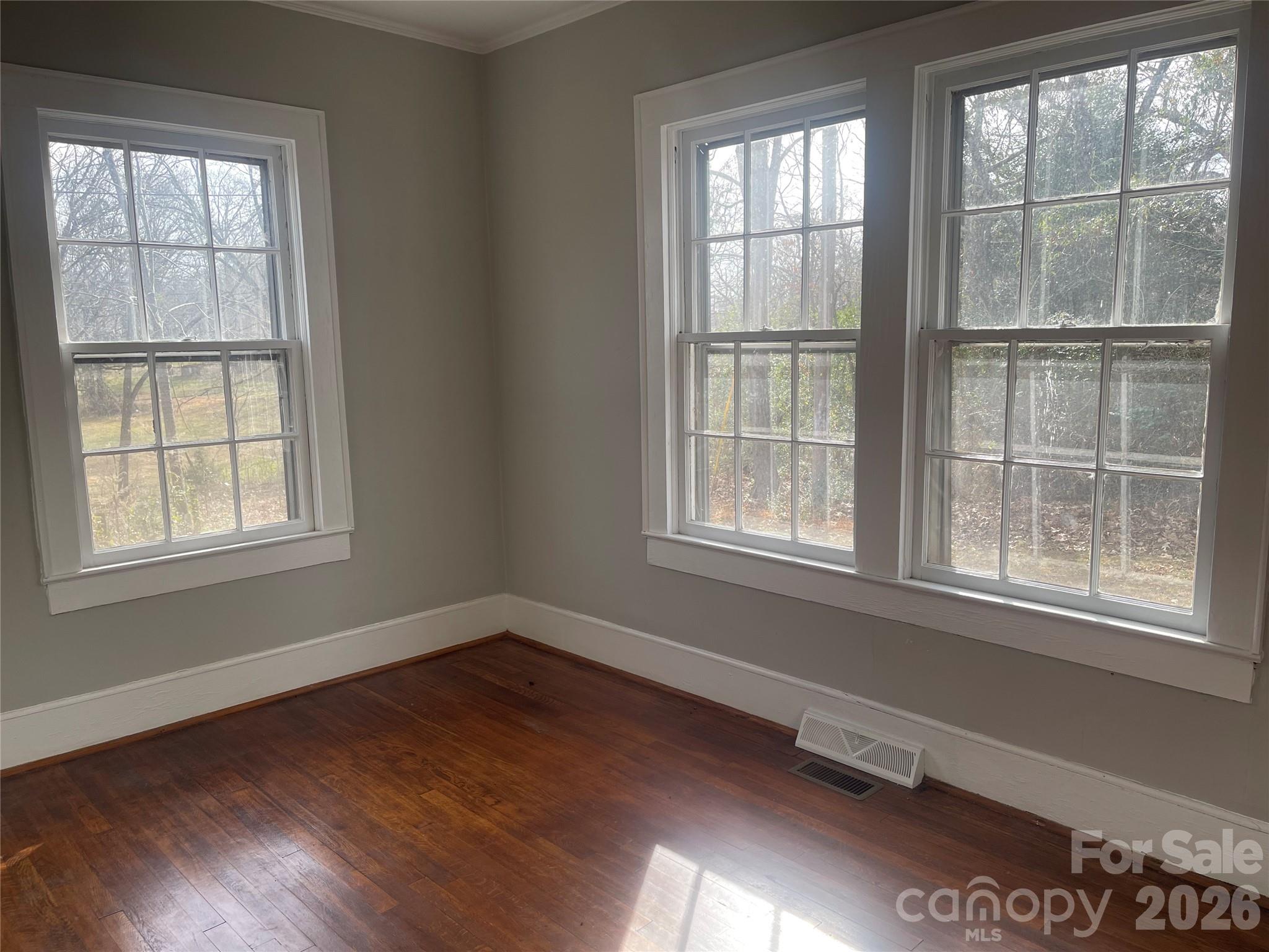 110 N Academy Street — Mooresboro