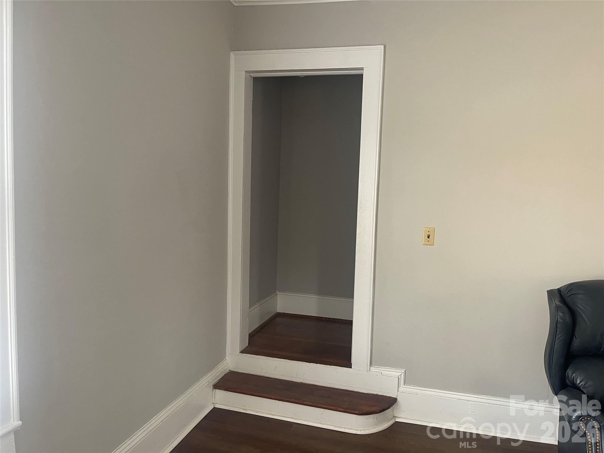 110 N Academy Street — Mooresboro