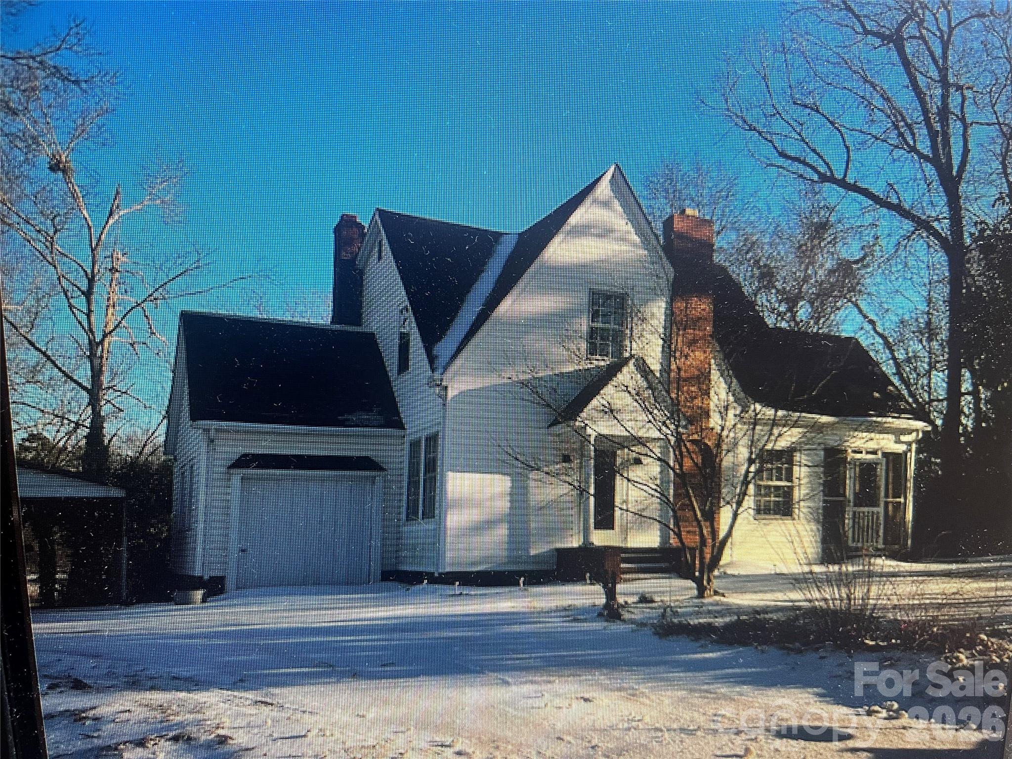 110 N Academy Street — Mooresboro