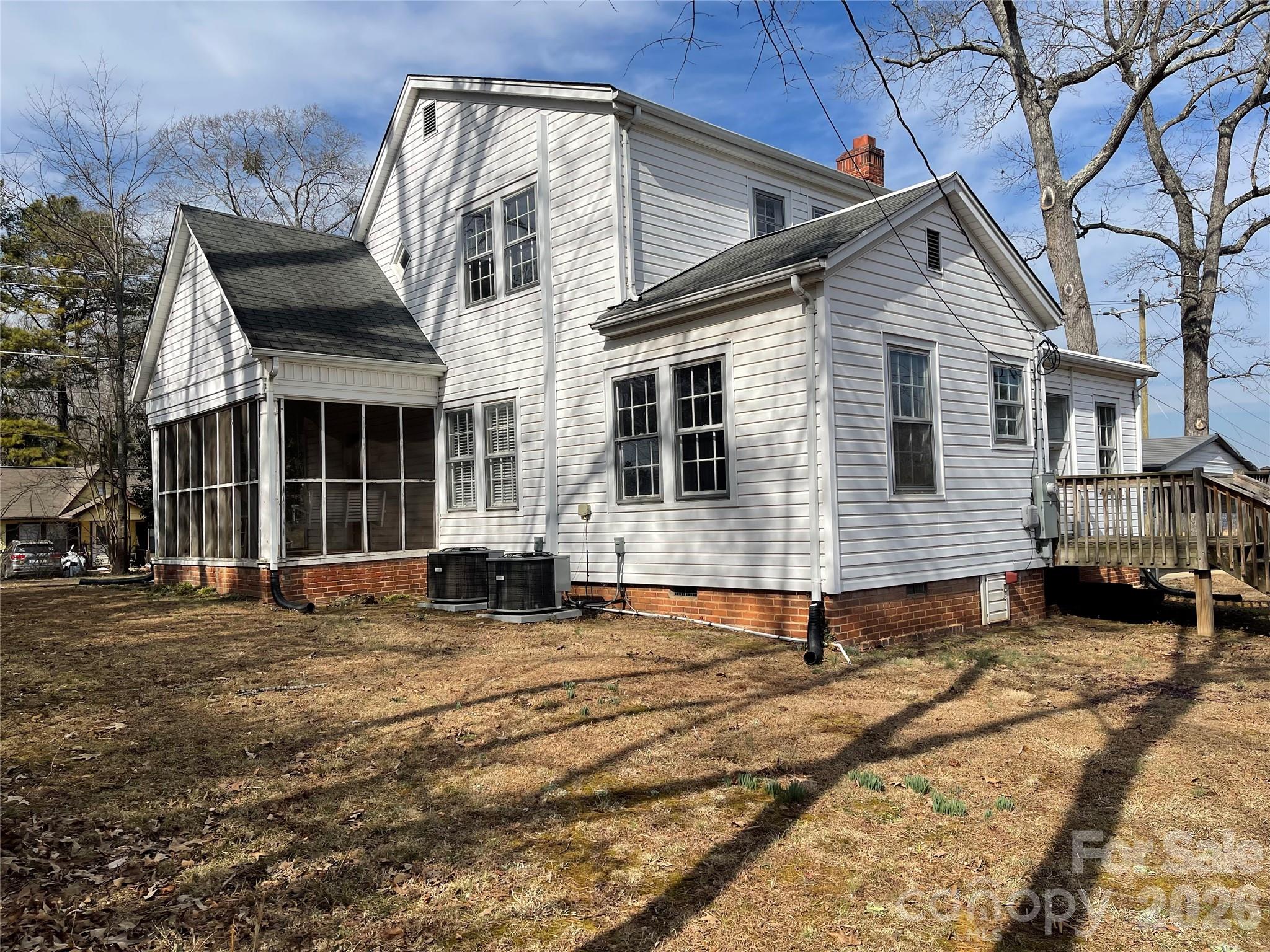 110 N Academy Street — Mooresboro