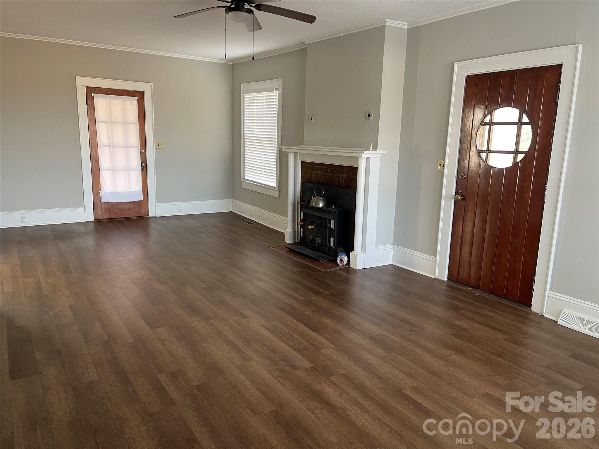 110 N Academy Street — Mooresboro