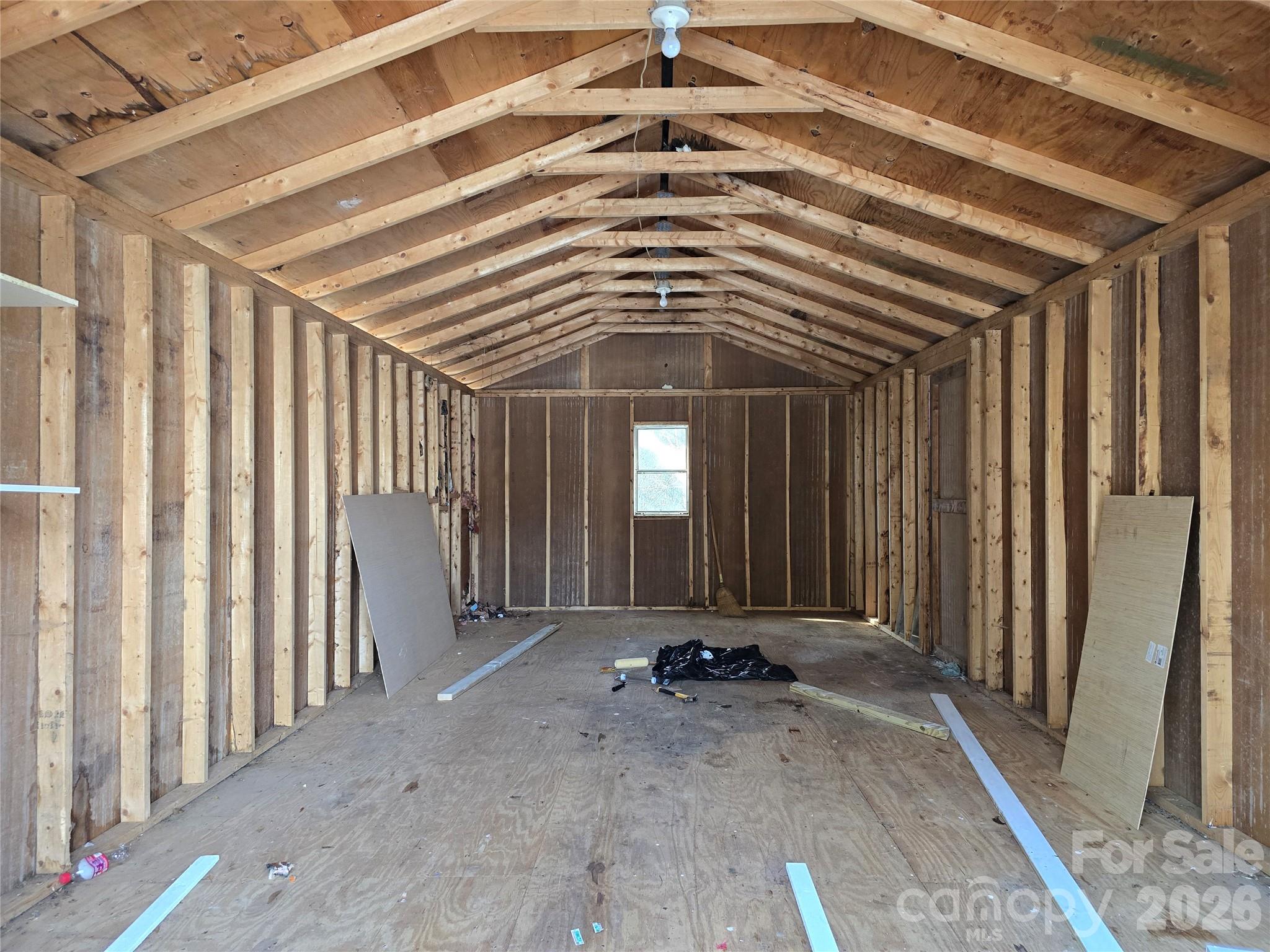 285 Skyuka Road — Statesville