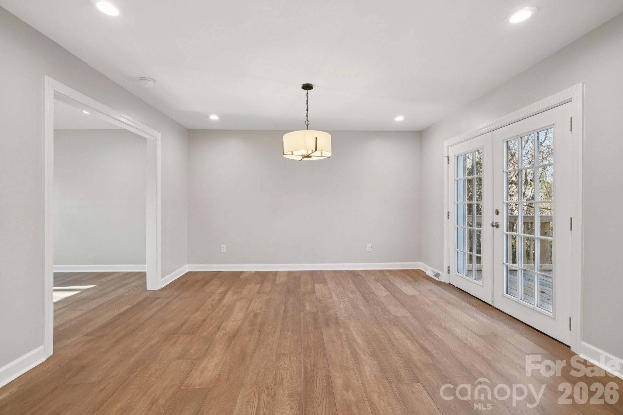 1216 Old Farm Road — Charlotte