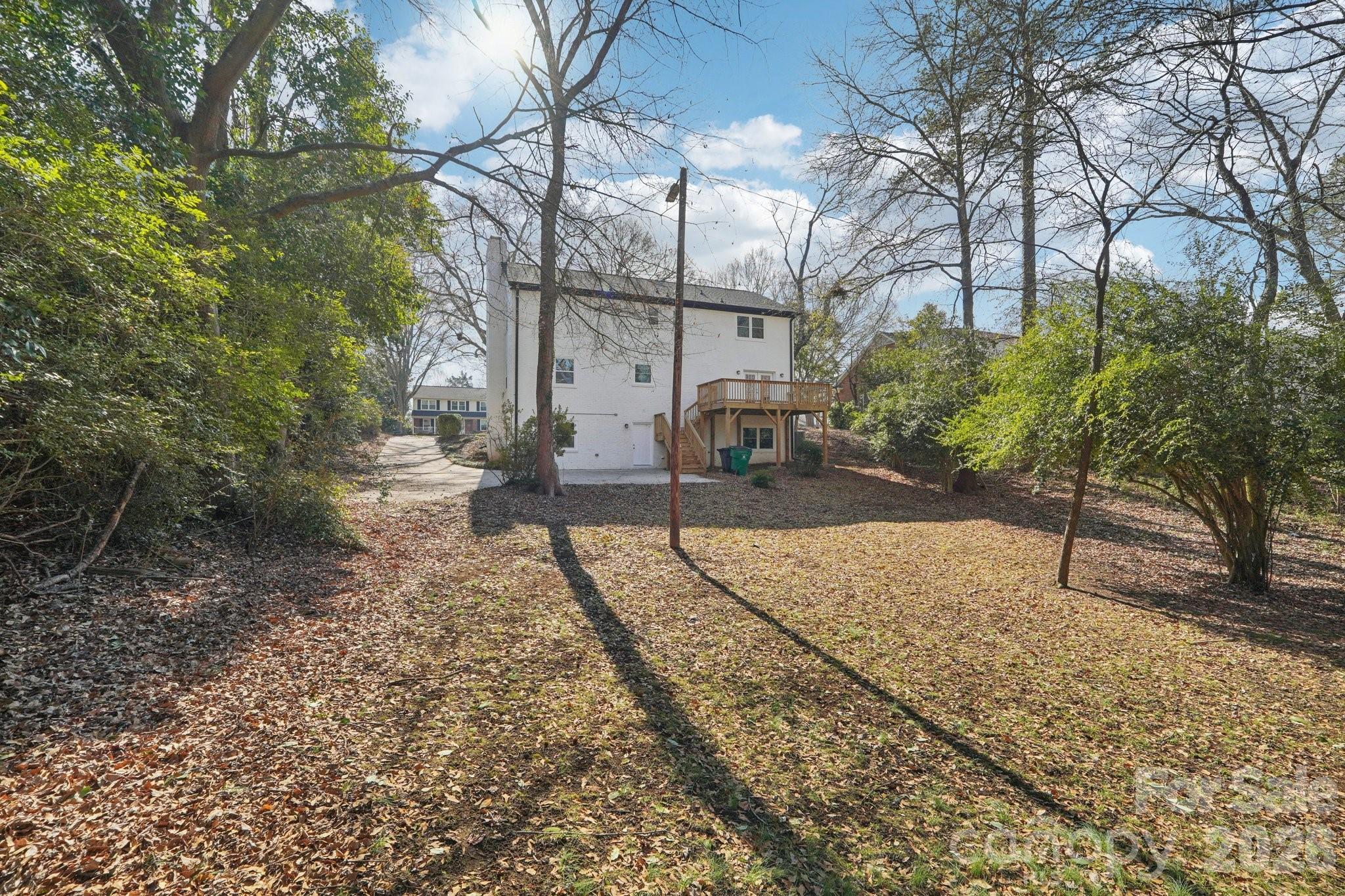1216 Old Farm Road — Charlotte