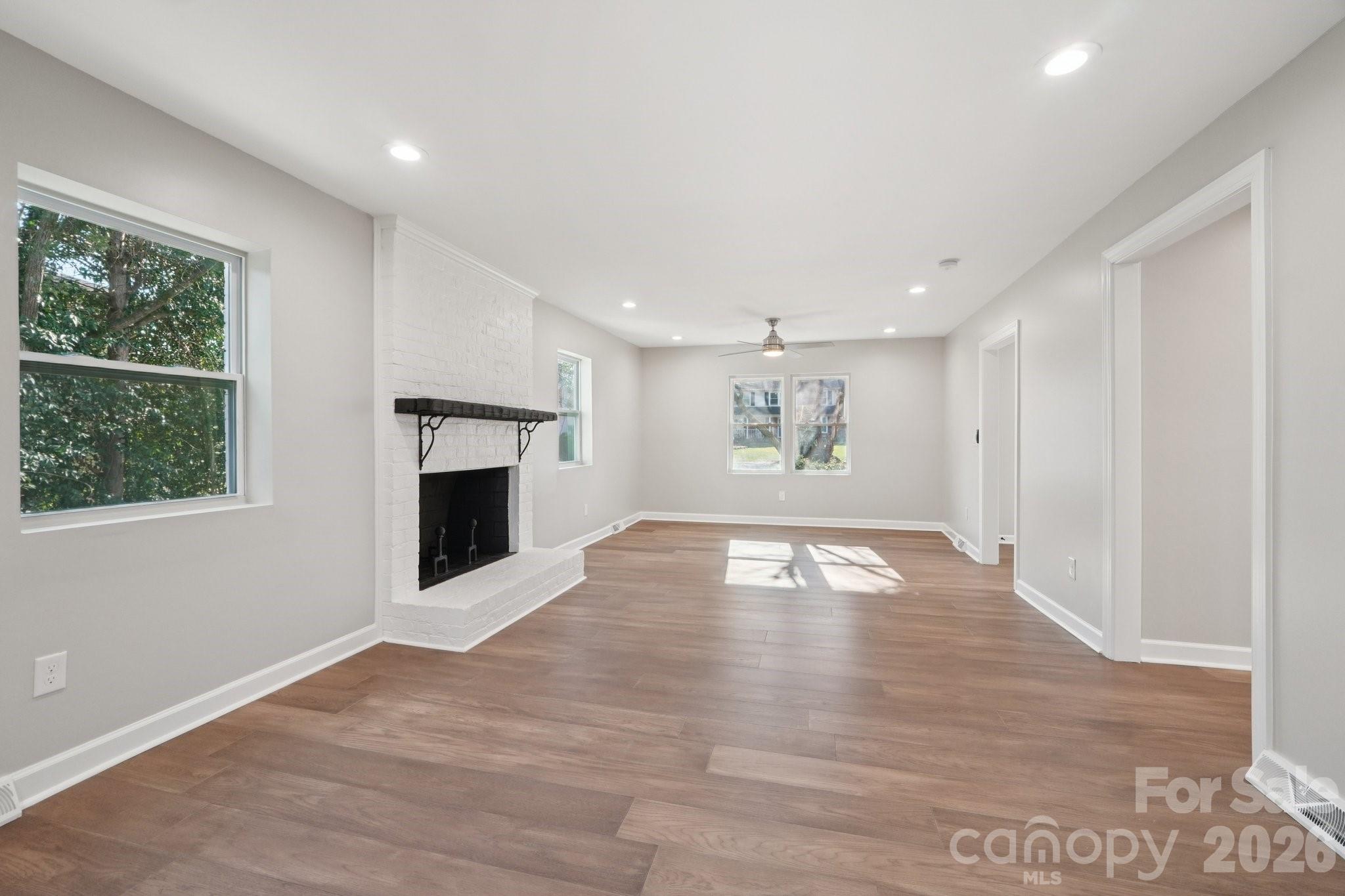 1216 Old Farm Road — Charlotte