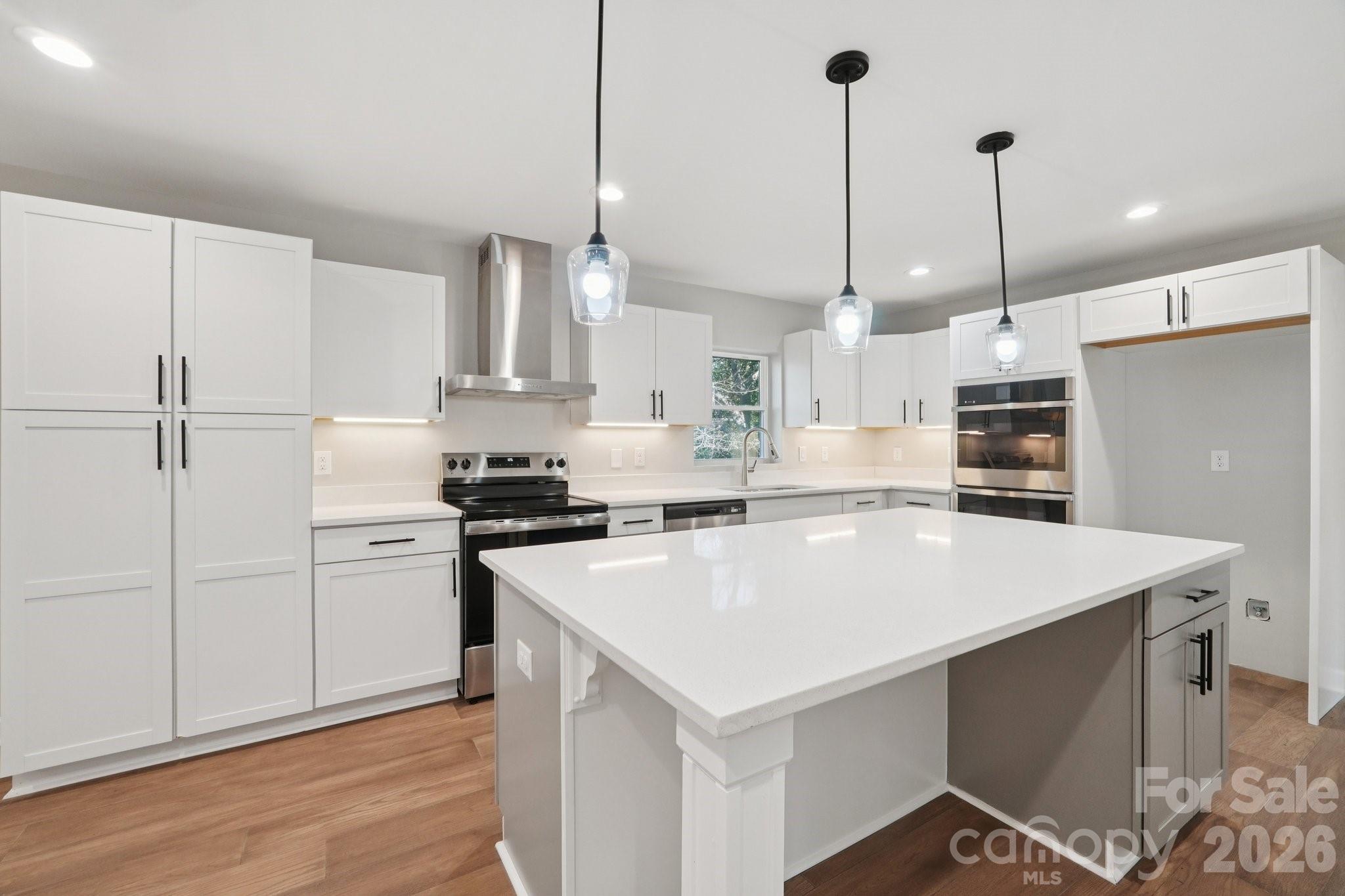 1216 Old Farm Road — Charlotte