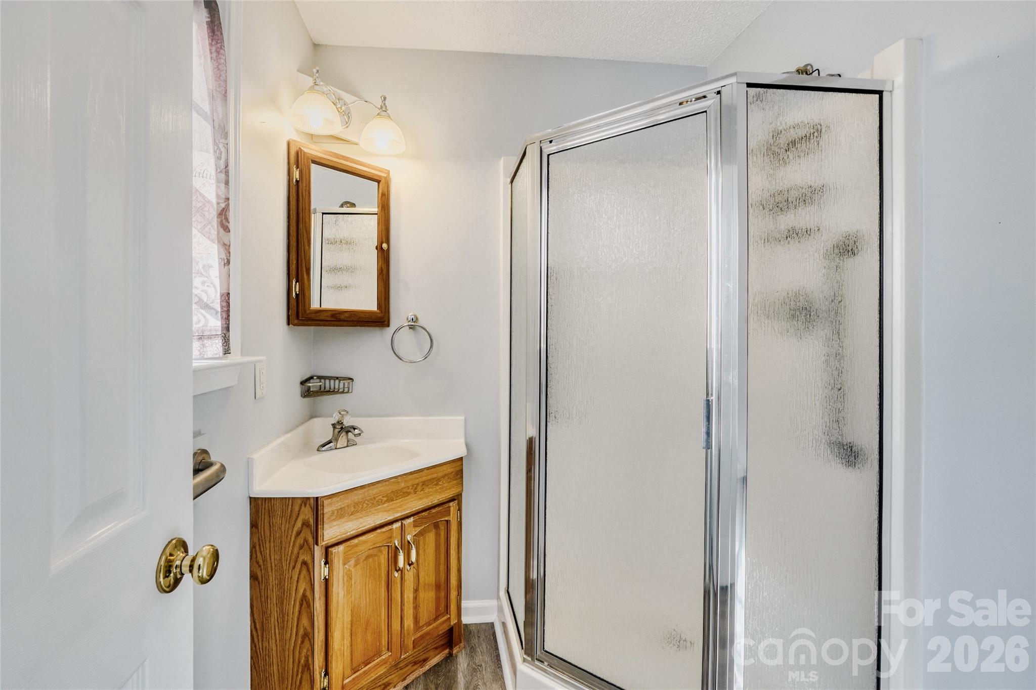 104 McArthur Avenue SE — Concord
