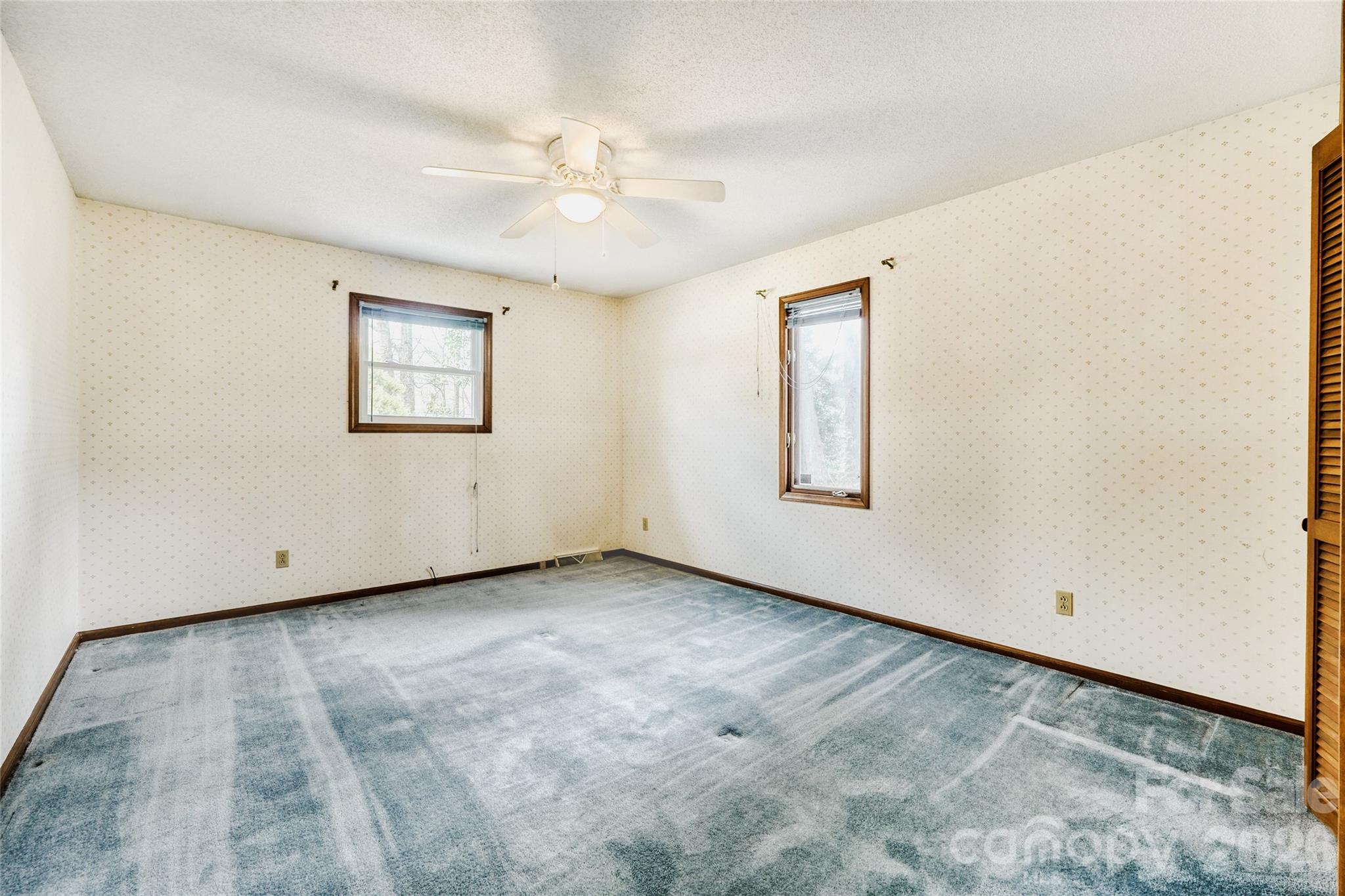 104 McArthur Avenue SE — Concord