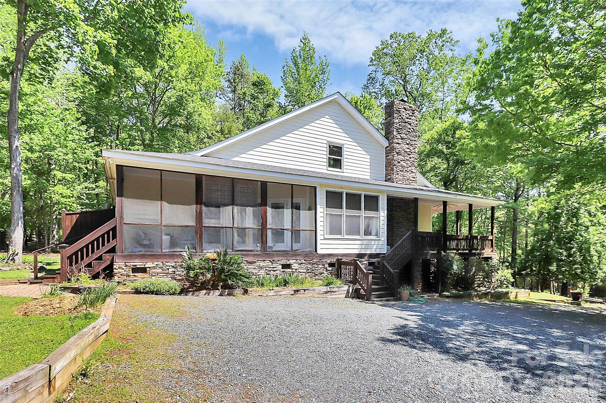729 Lochaven Road — Waxhaw