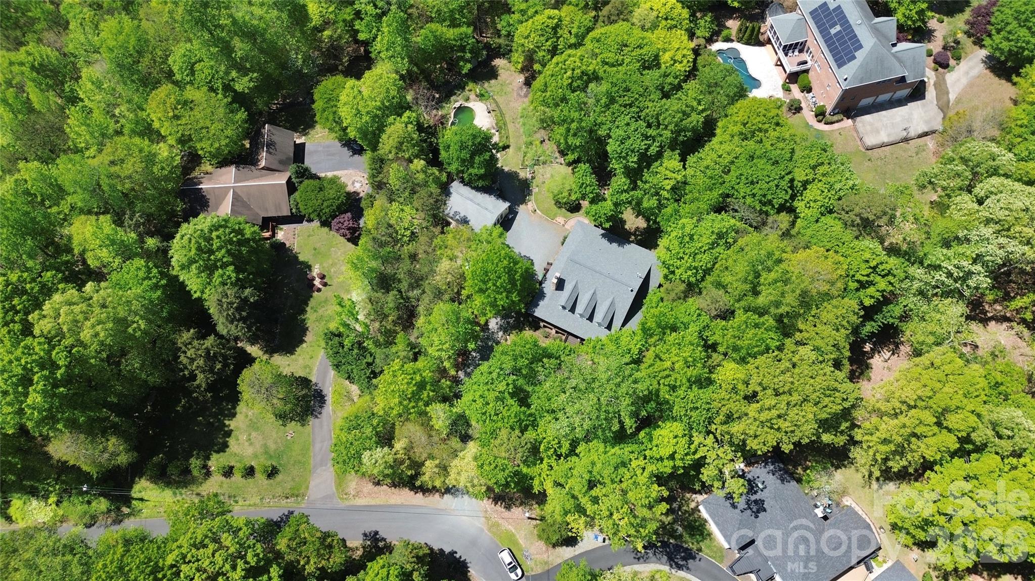 729 Lochaven Road — Waxhaw
