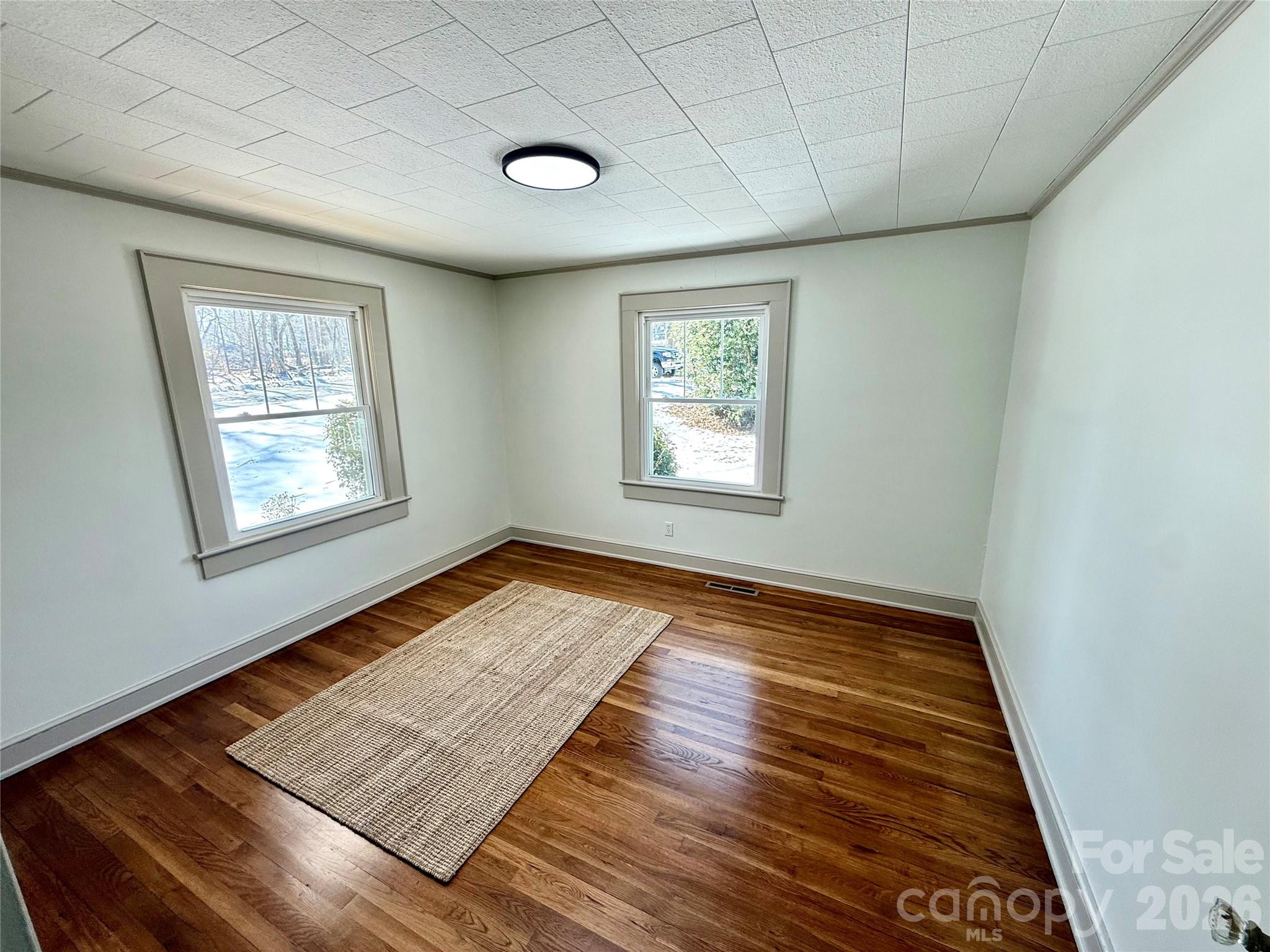 531 21st Avenue NE — Hickory