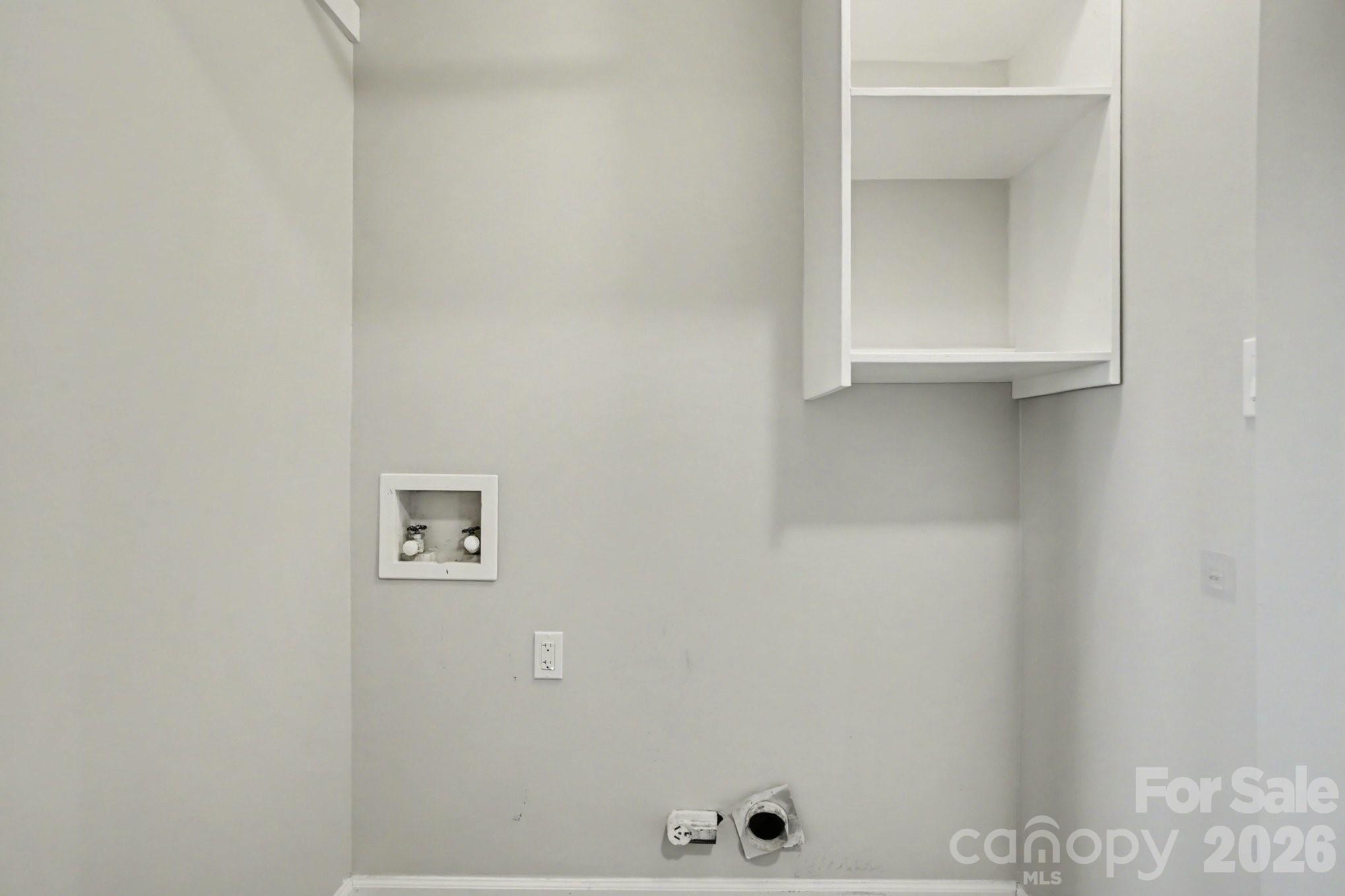 8221 Circle Tree Lane — Charlotte
