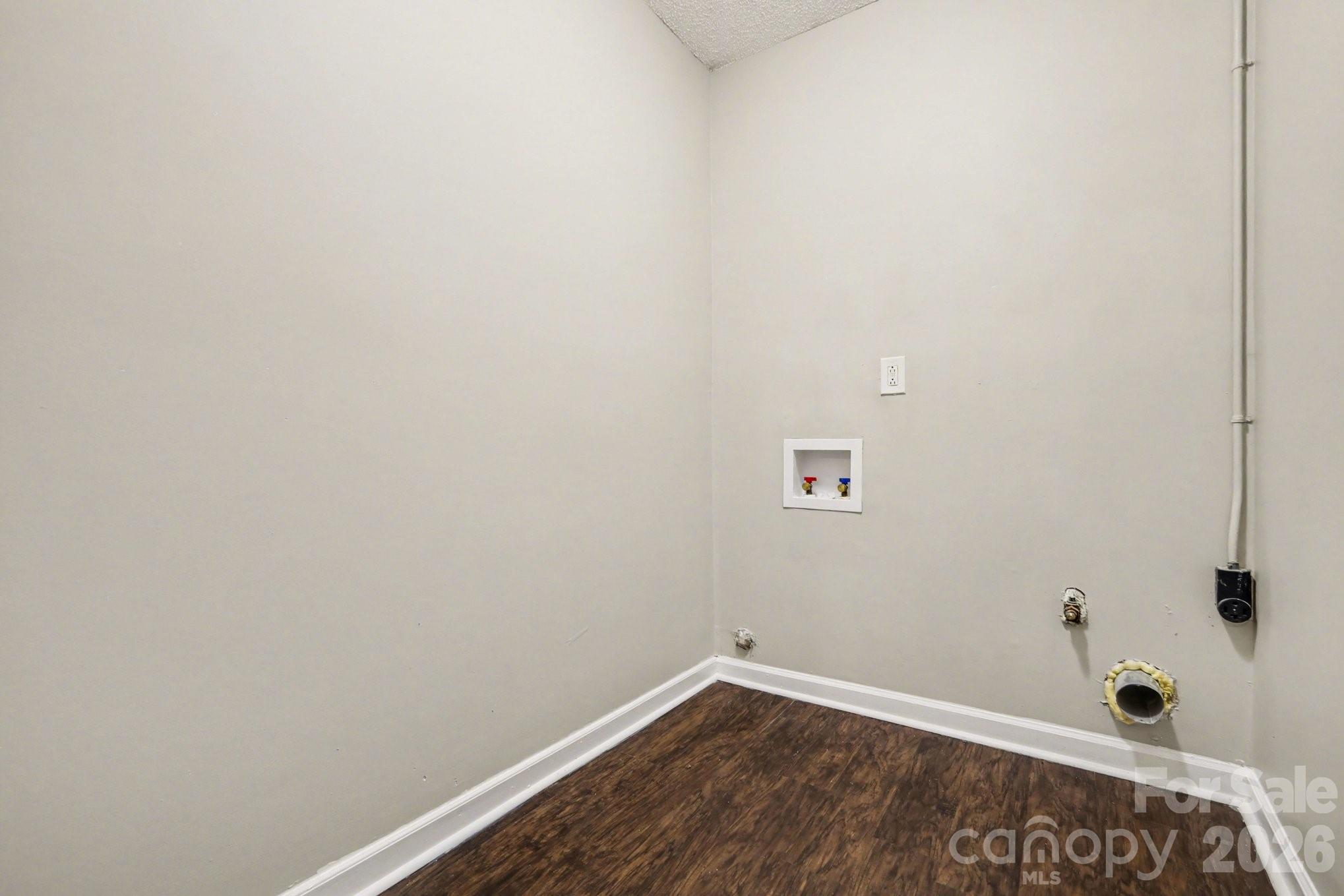 7341 Elwood Drive — Charlotte