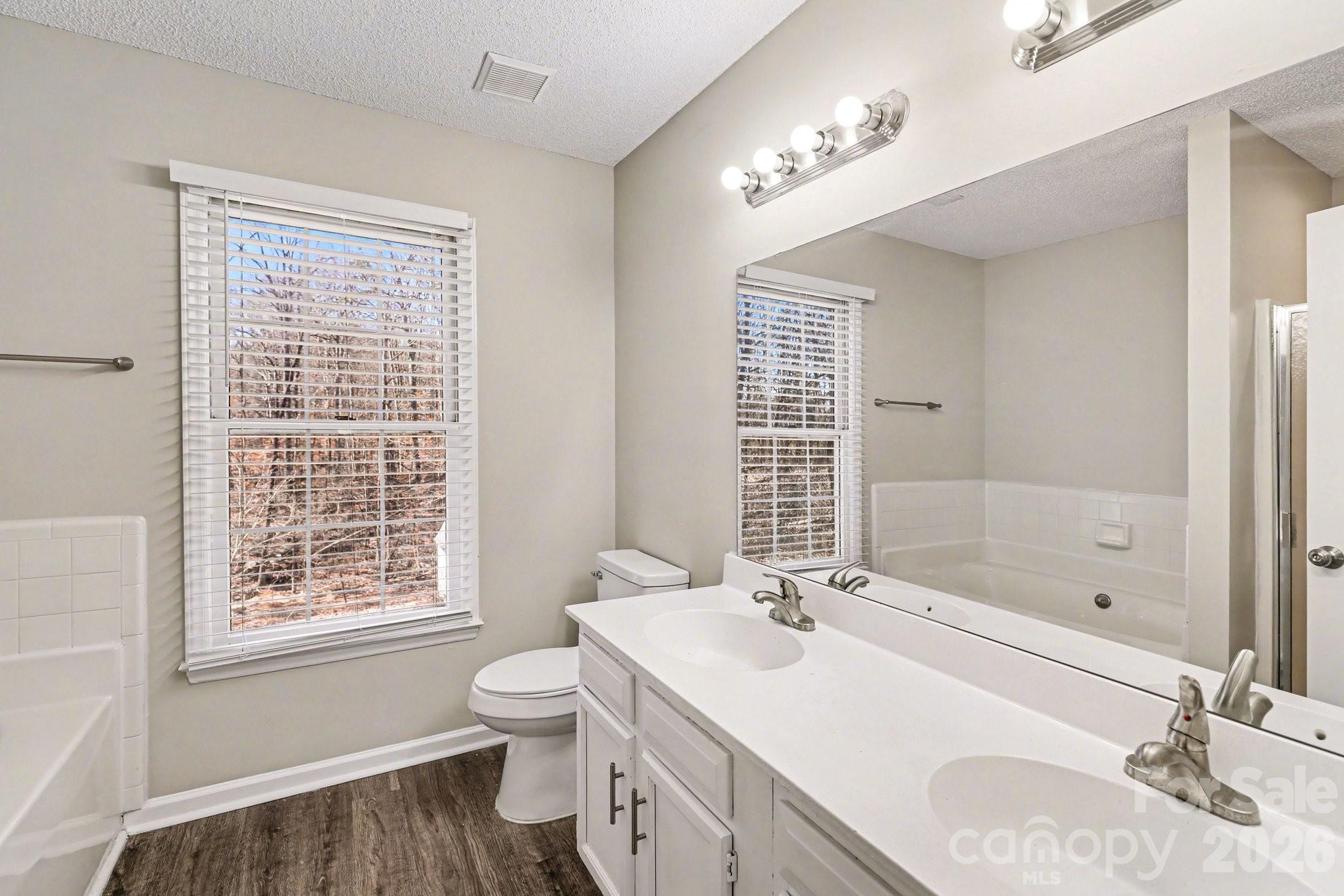 5932 Scots Bluff Drive — Charlotte