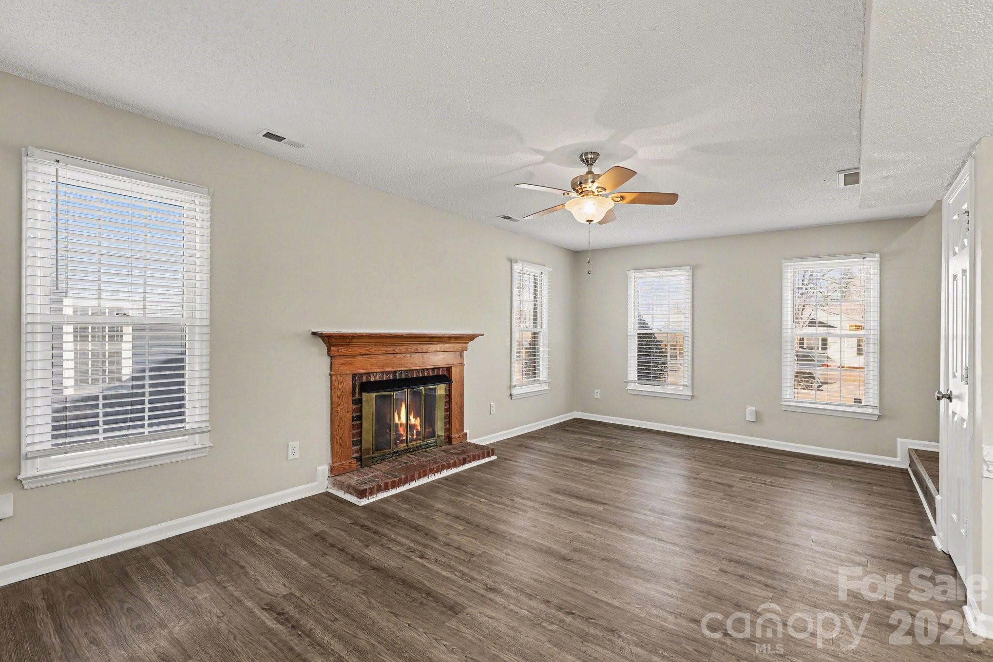 5932 Scots Bluff Drive — Charlotte