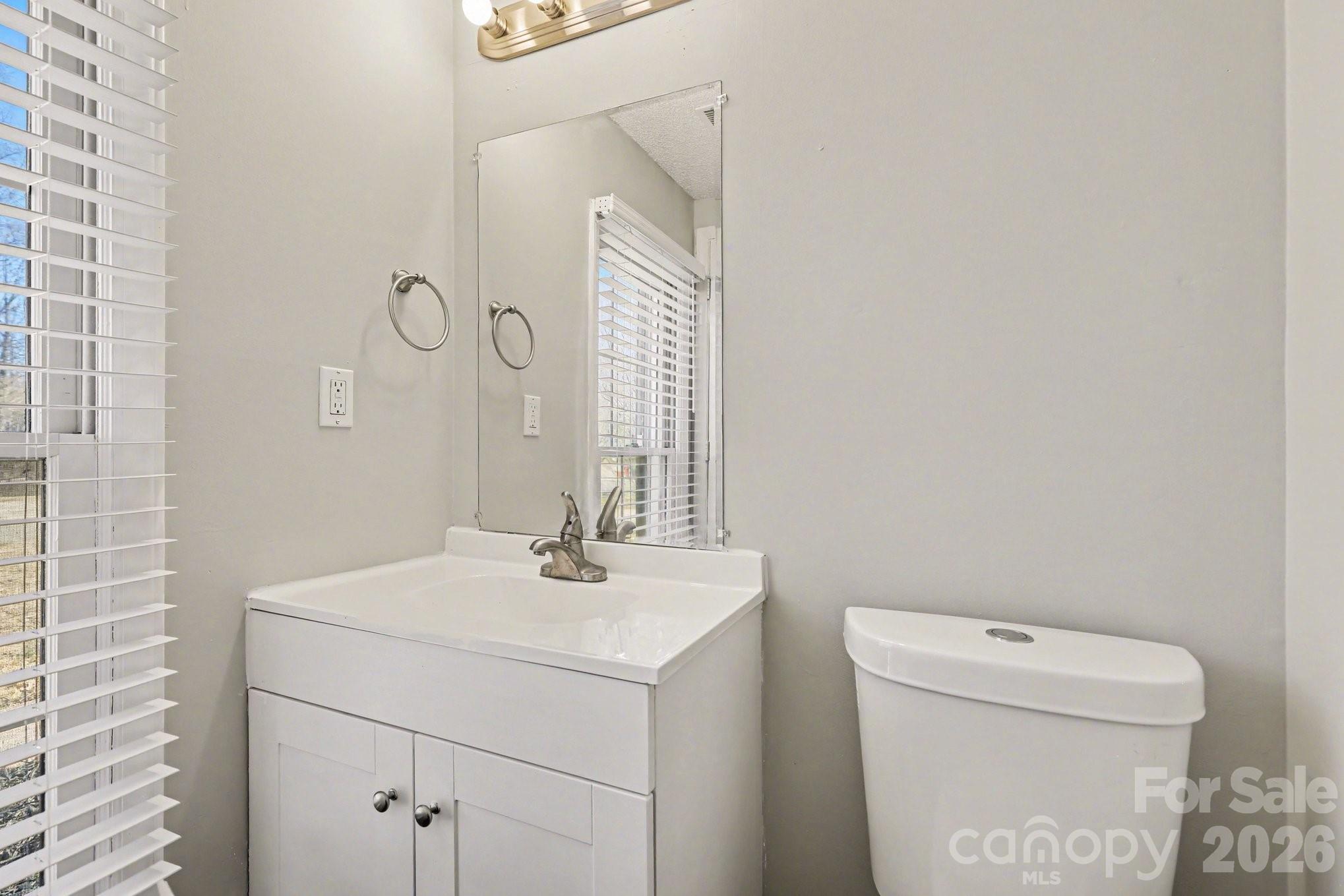 5932 Scots Bluff Drive — Charlotte